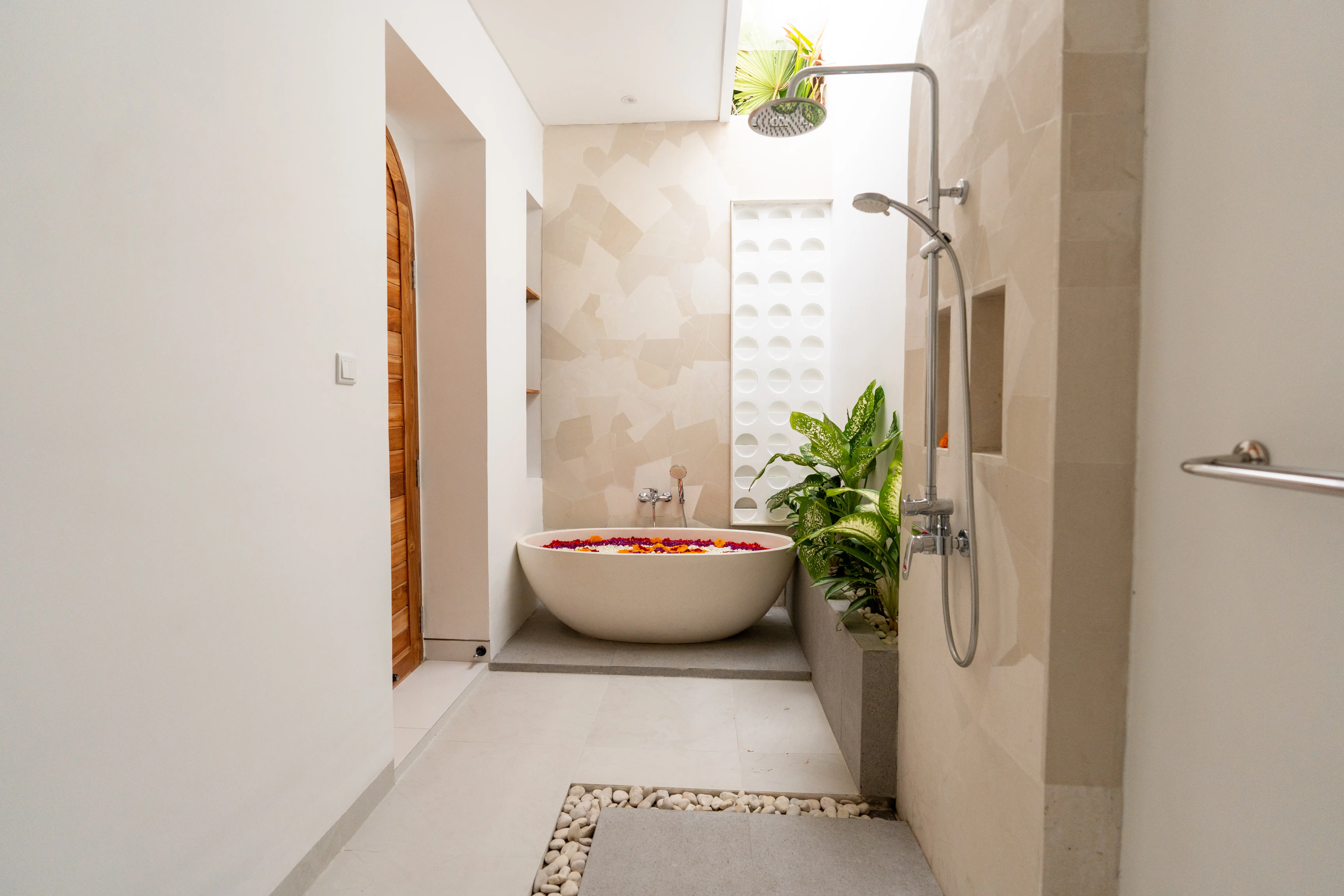 Villa 142m² in Indonesia, Seminyak. Priced at 179000$ rent photo-1