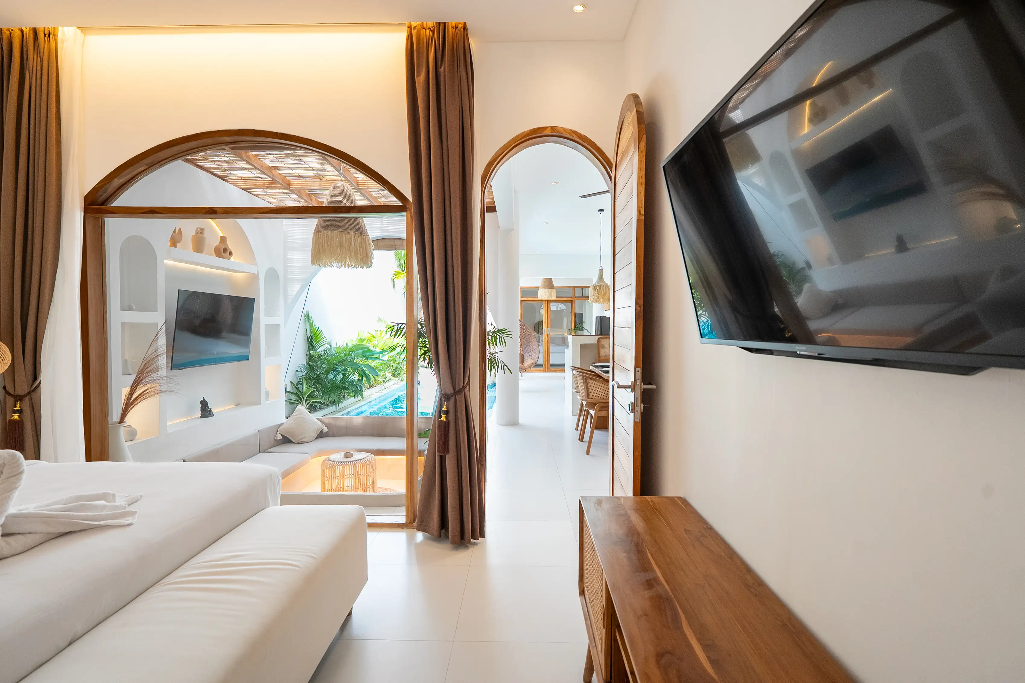 Villa 142m² in Indonesia, Seminyak. Priced at 179000$ rent photo-12