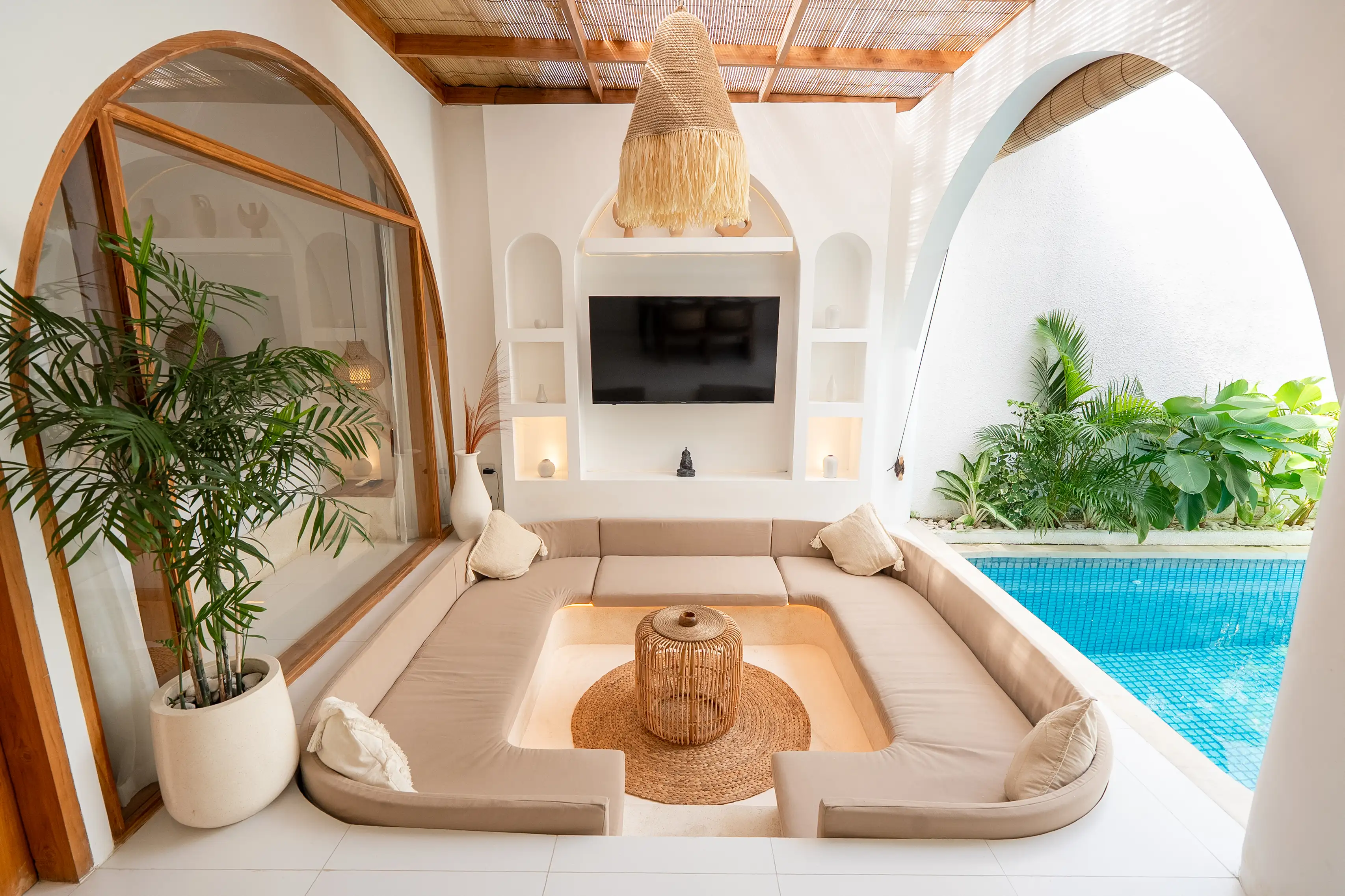 Villa 142m² in Indonesia, Seminyak. Priced at 179000$ rent photo-19