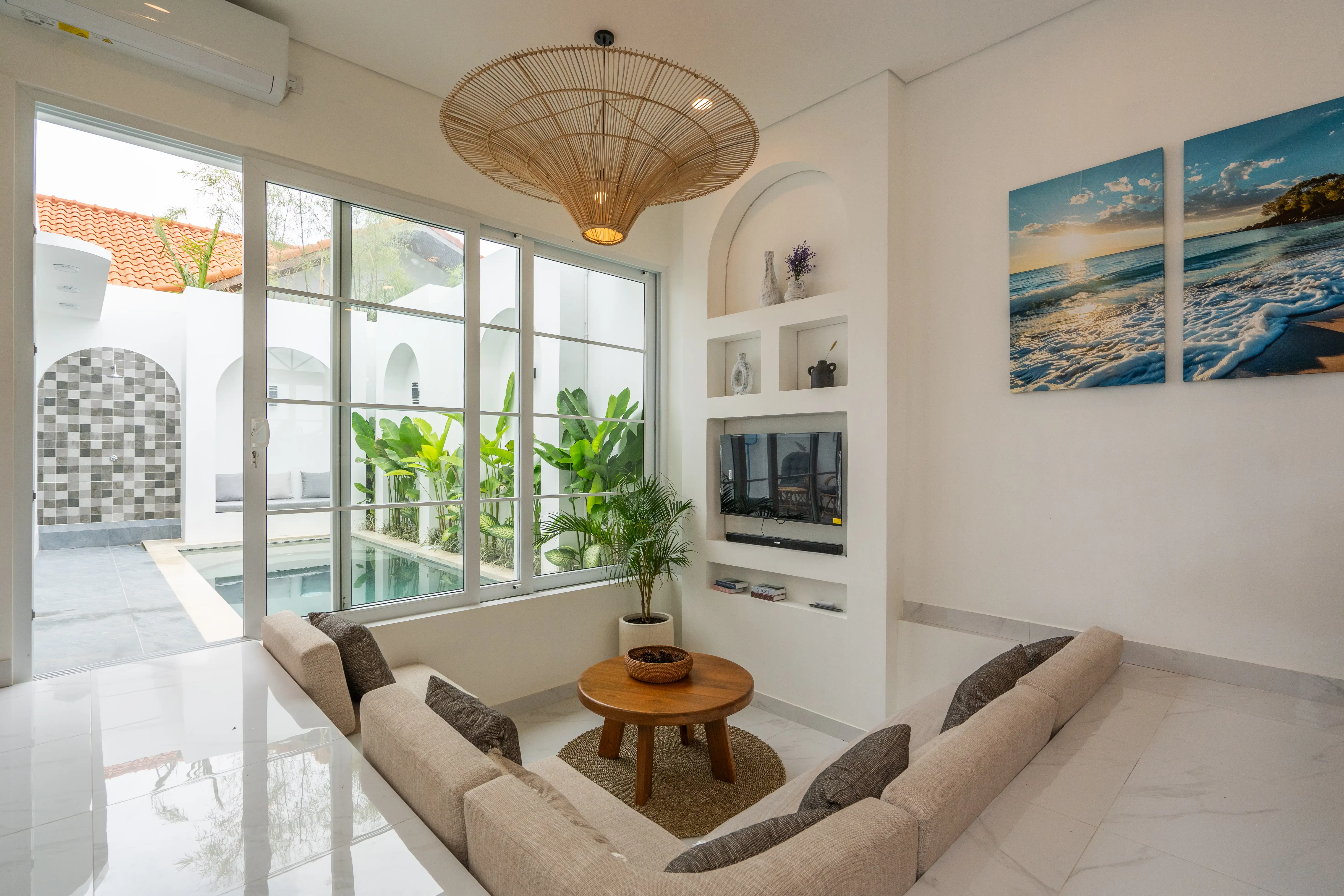 Villa 138m² in Indonesia, Canggu. Priced at 159000$ rent photo-12