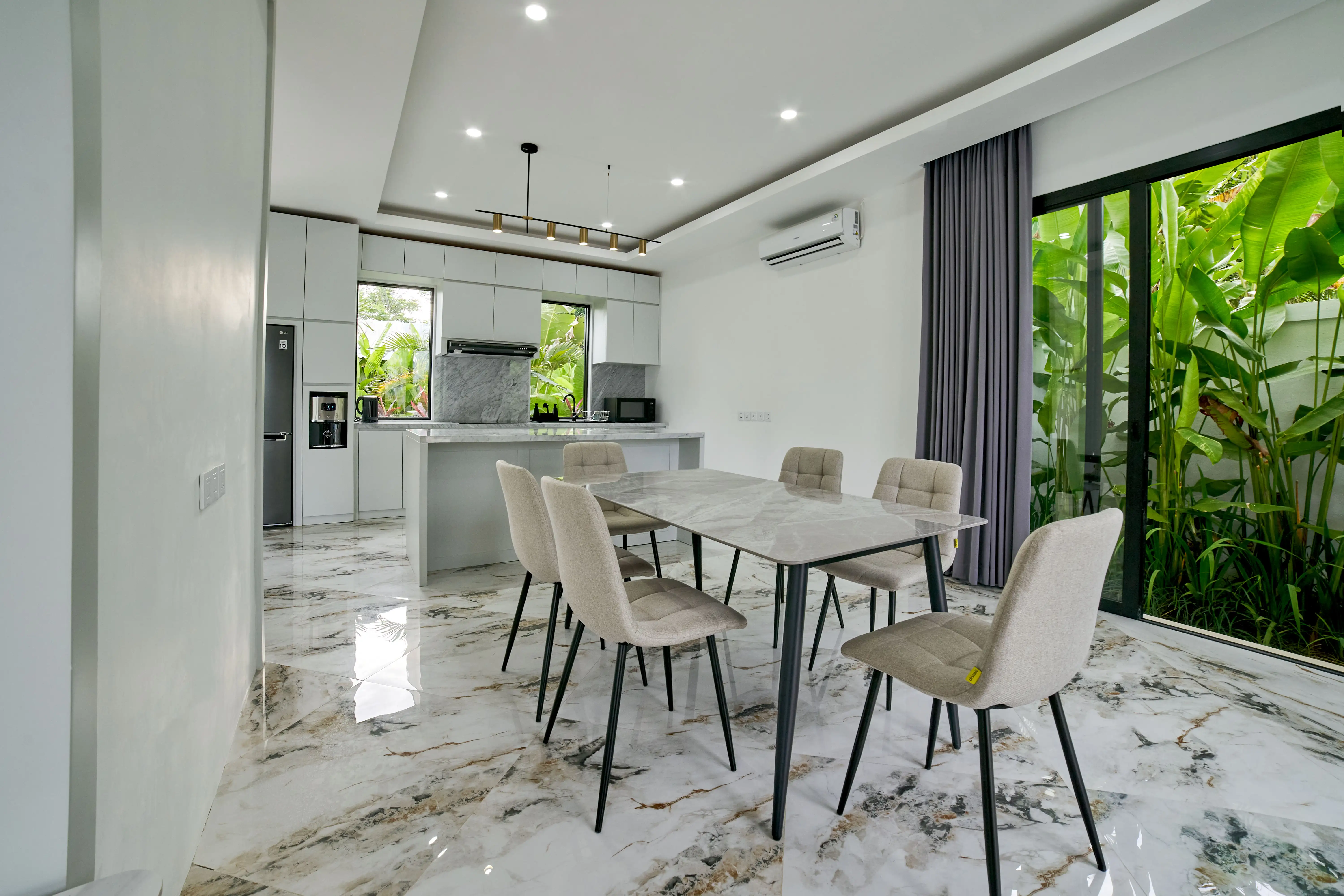 Villa 200m² in Indonesia, Ubud. Priced at 488000$ rent photo-12