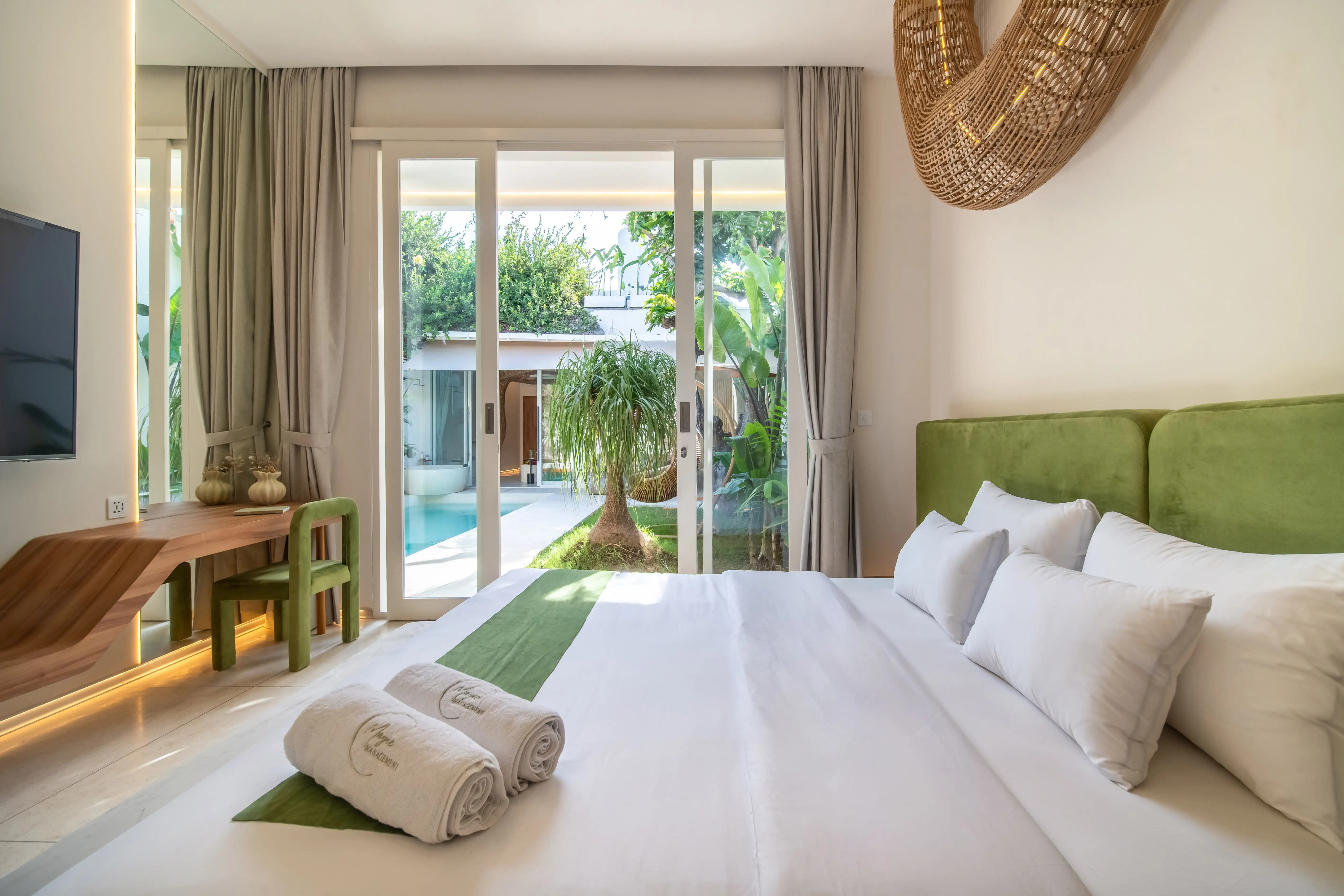 Villa 104m² in Indonesia, Seminyak. Priced at 270000$ rent photo-12