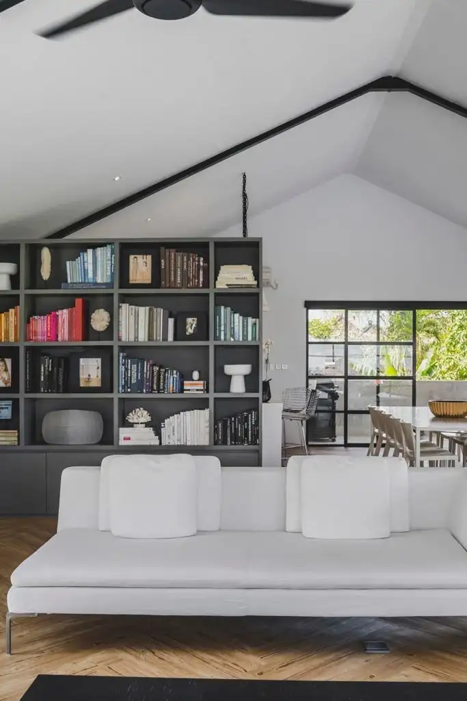 Villa 428m² in Indonesia, Canggu. Priced at 600000$ rent photo-16