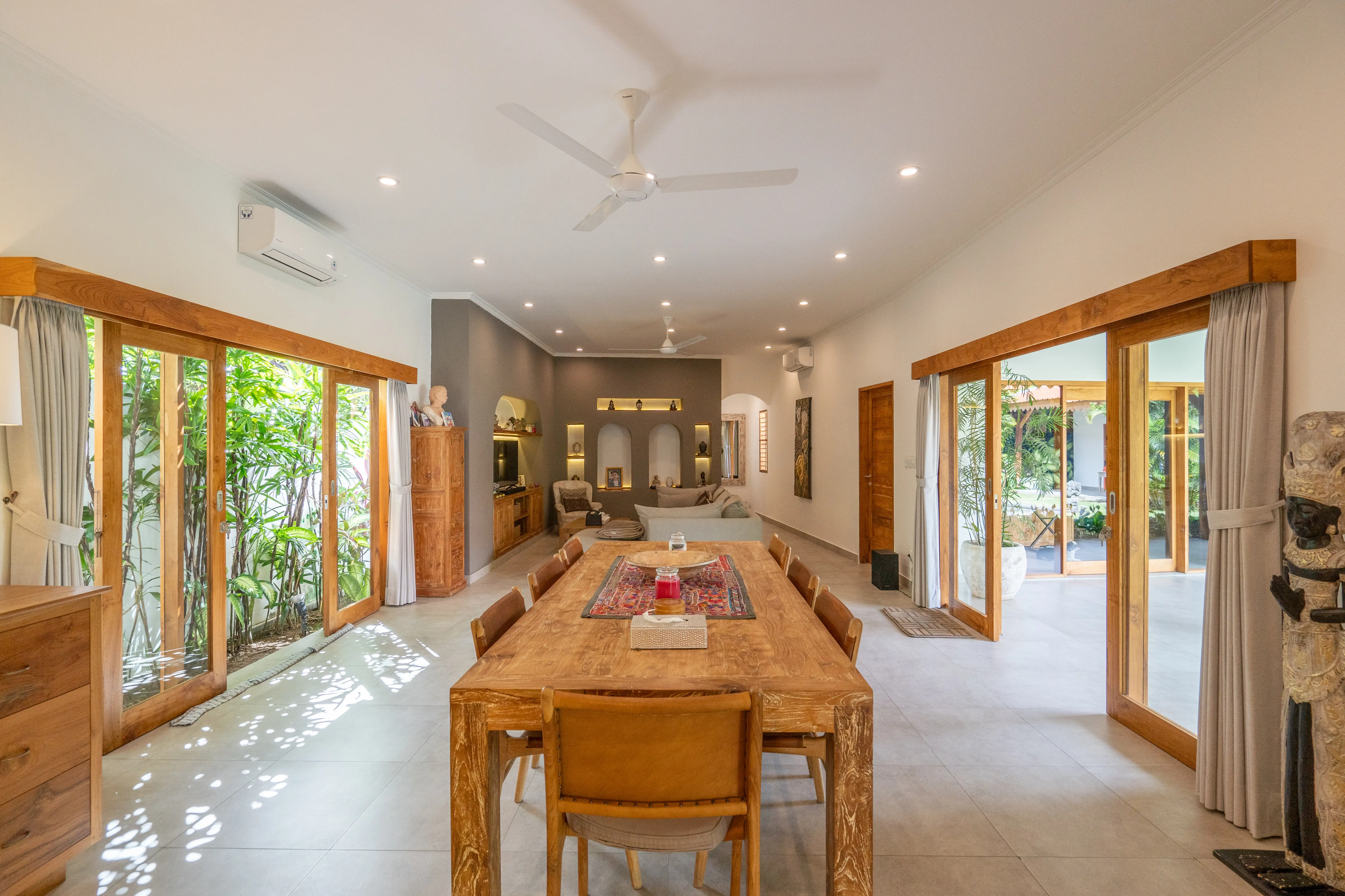 Villa 330m² in Indonesia, Canggu. Priced at 445000$ rent photo-5