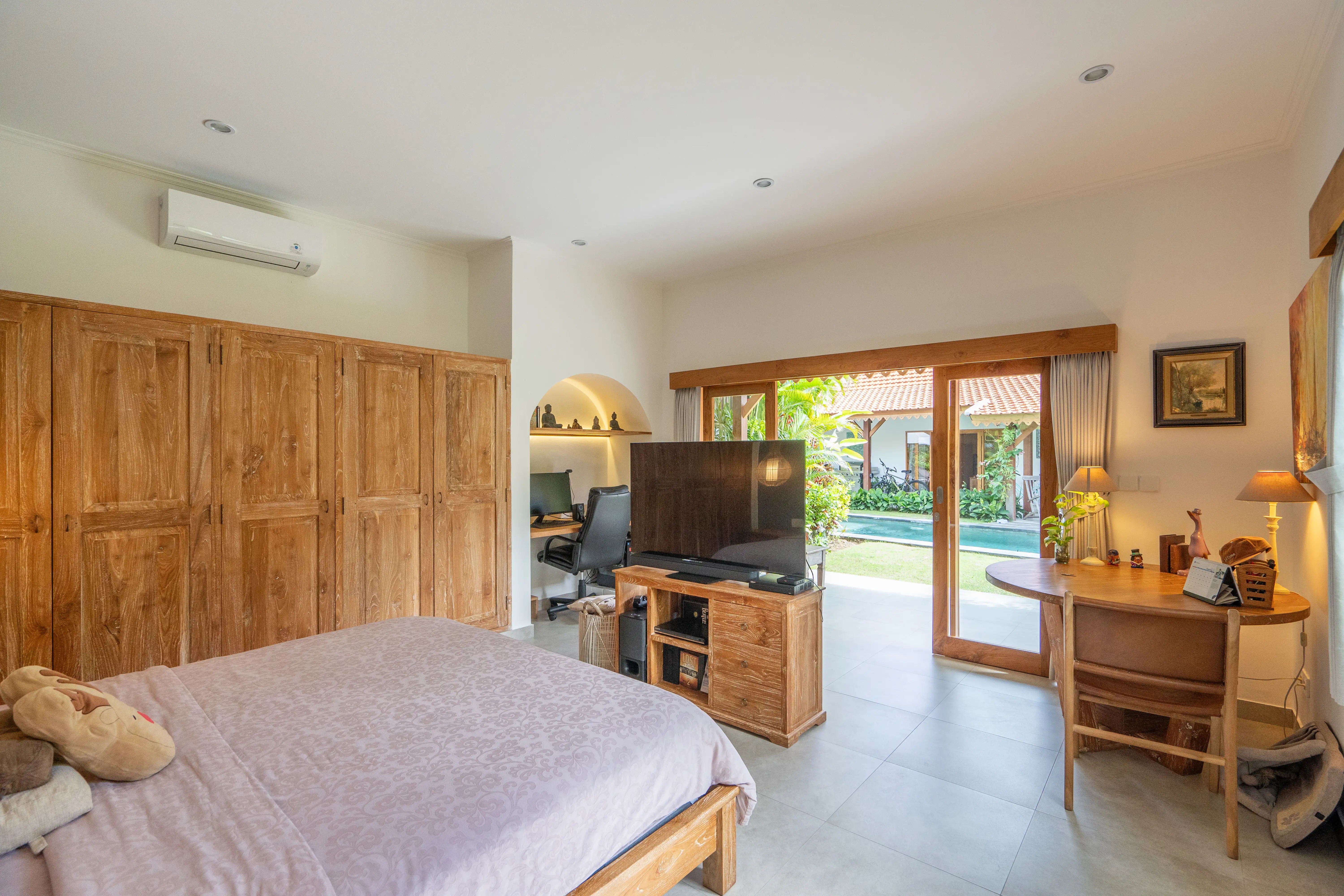 Villa 330m² in Indonesia, Canggu. Priced at 445000$ rent photo-14