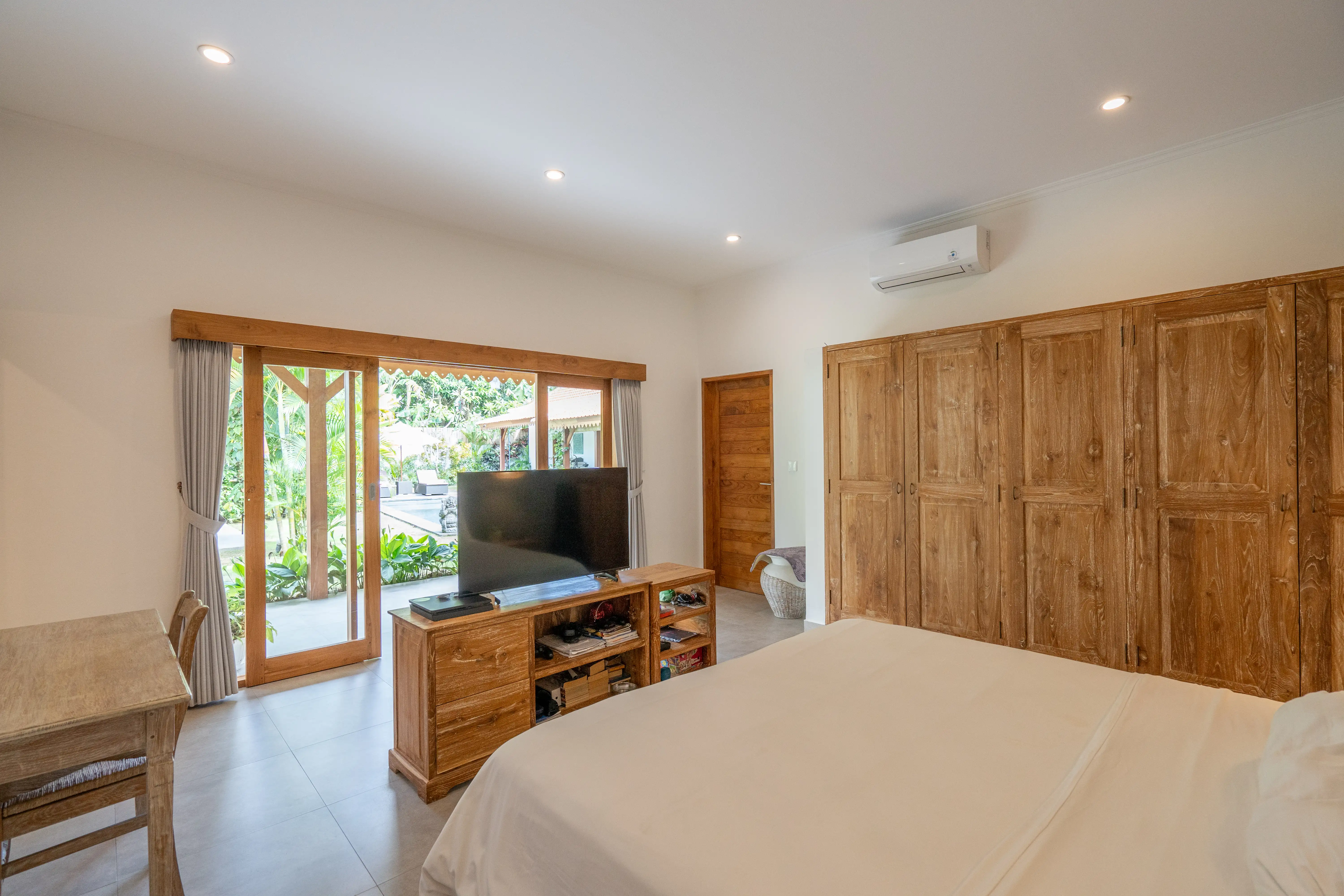 Villa 330m² in Indonesia, Canggu. Priced at 445000$ rent photo-17