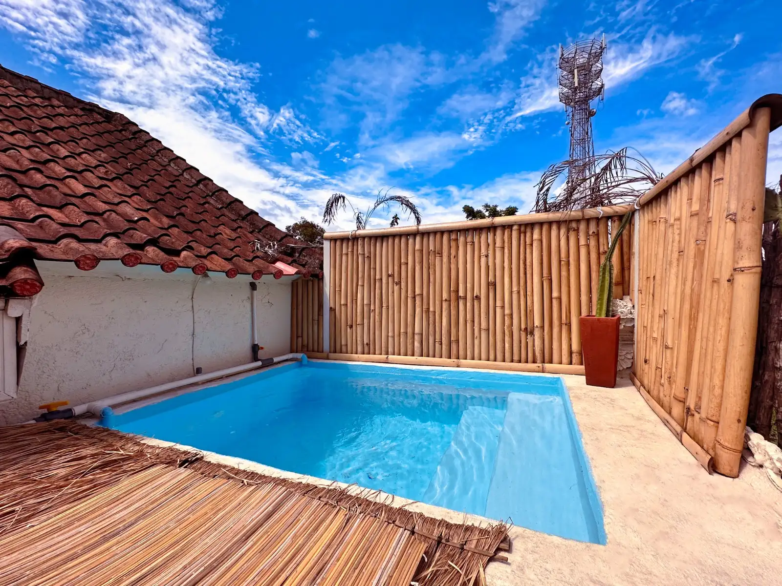 Villa 100m² in Indonesia, Kerobokan. Priced at 12213$ rent photo-1