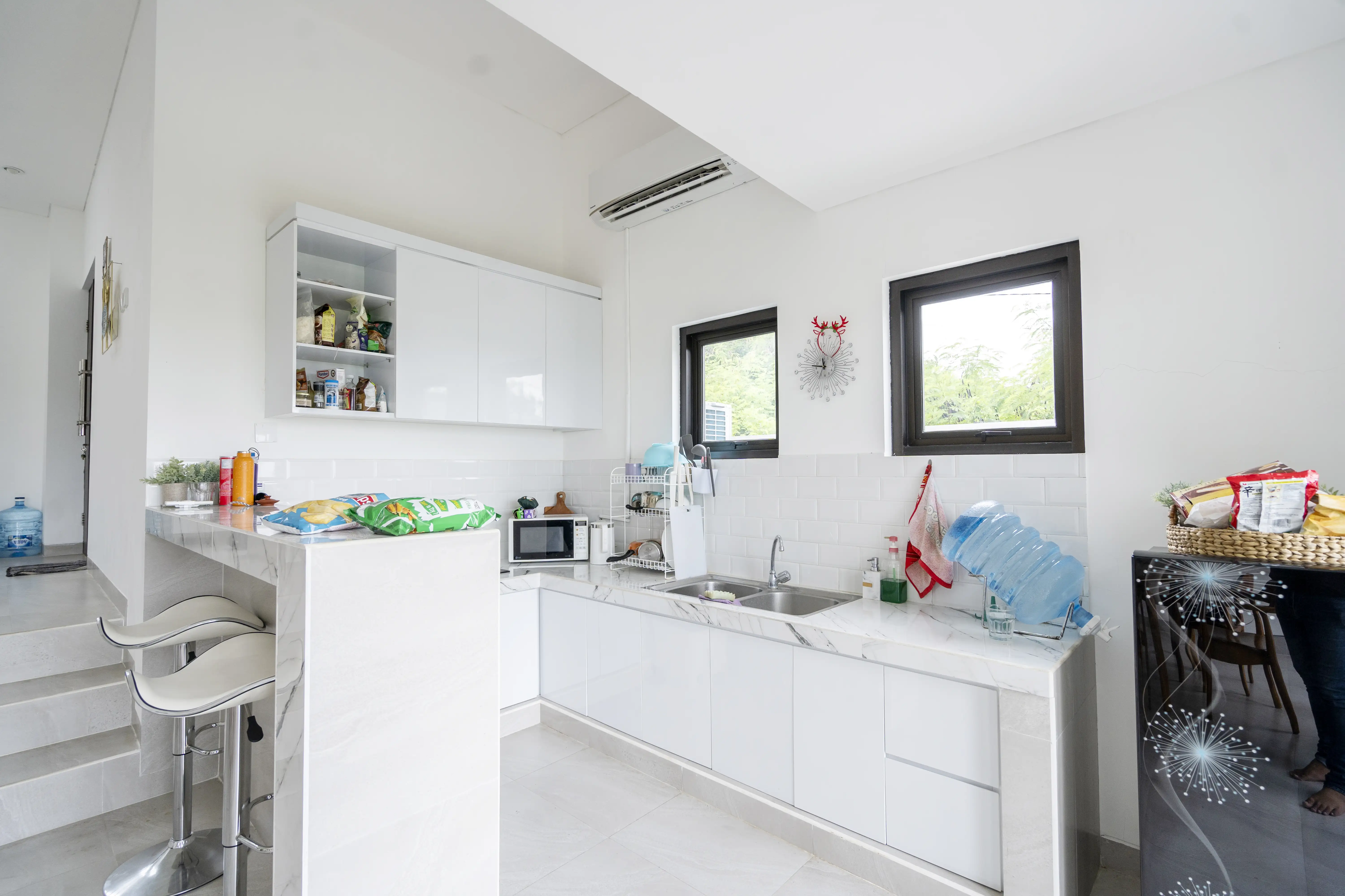 Villa 170m² in Indonesia, Bukit. Priced at 27784$ rent photo-3