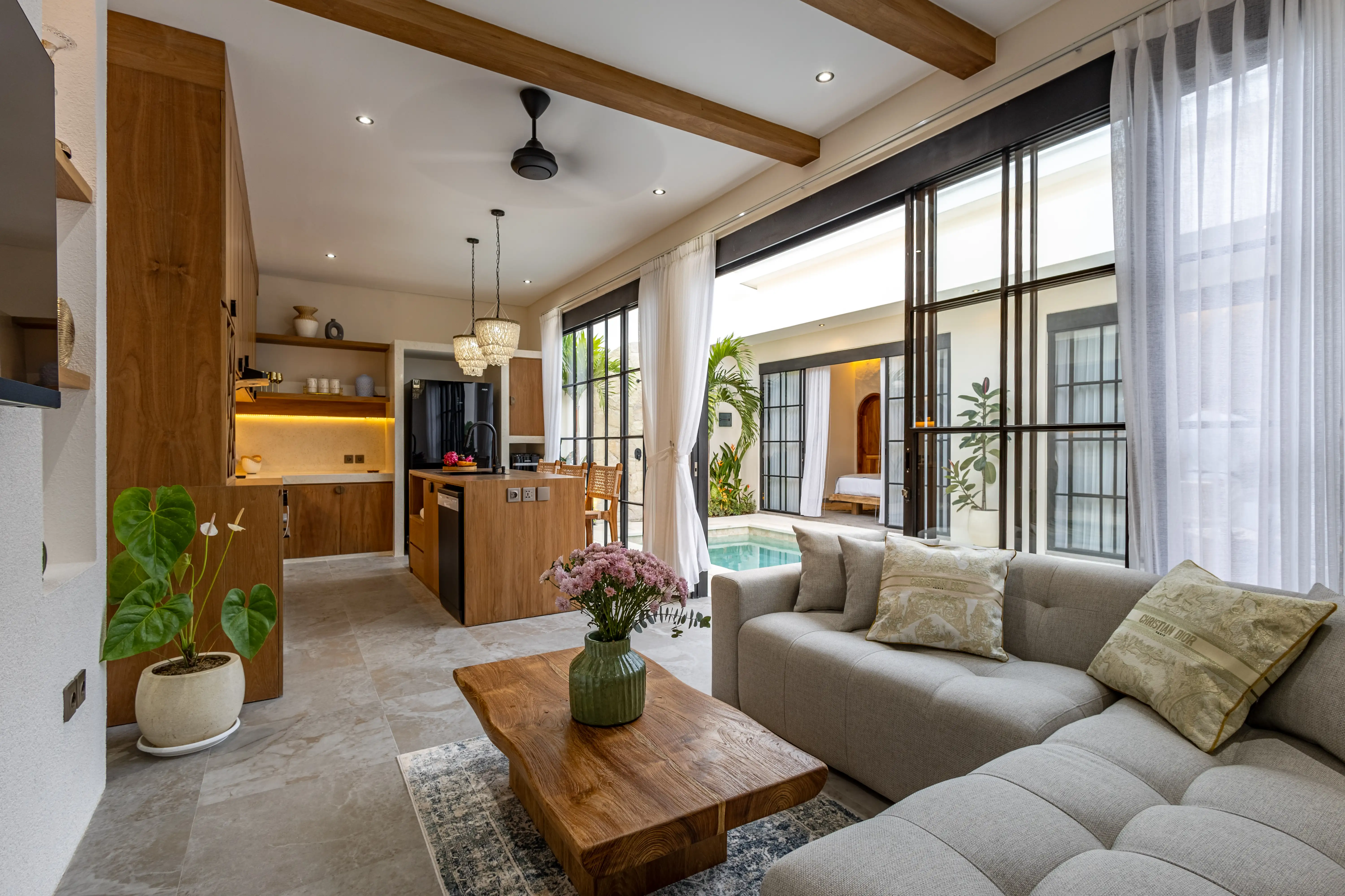 Villa 79m² in Indonesia, Bukit. Priced at 259000$ rent photo-2