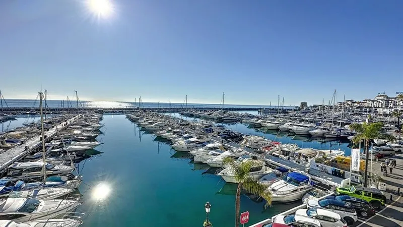 Flat 113m² in Spain, Marbella. Priced at 1170229£ rent photo-3