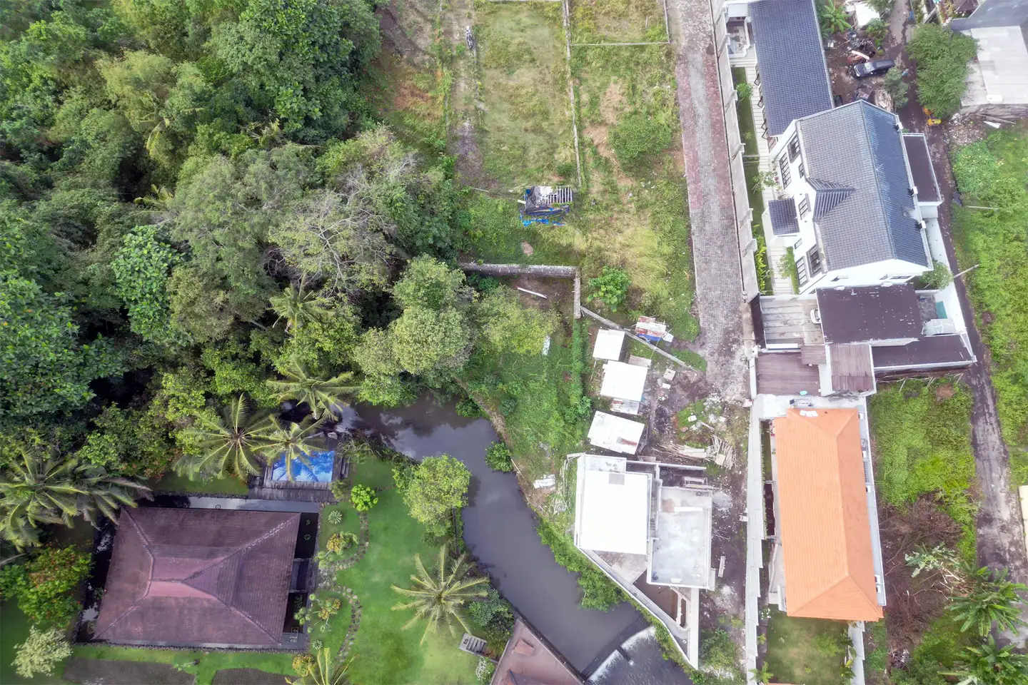 Land 0m² in Indonesia, Kedungu. Priced at 100736$ rent photo-2