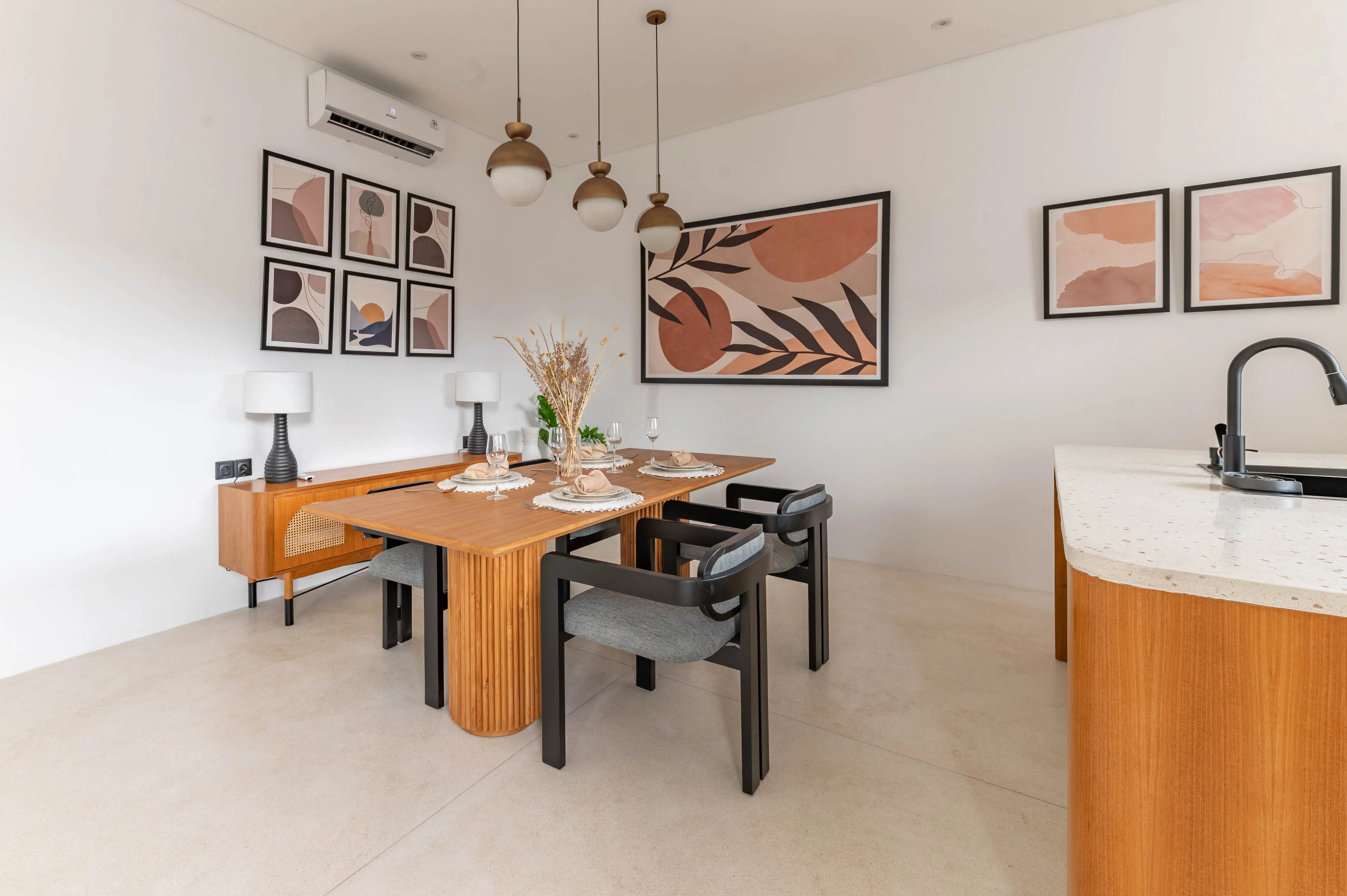 Villa 148m² in Indonesia, Canggu. Priced at 220000$ rent photo-13