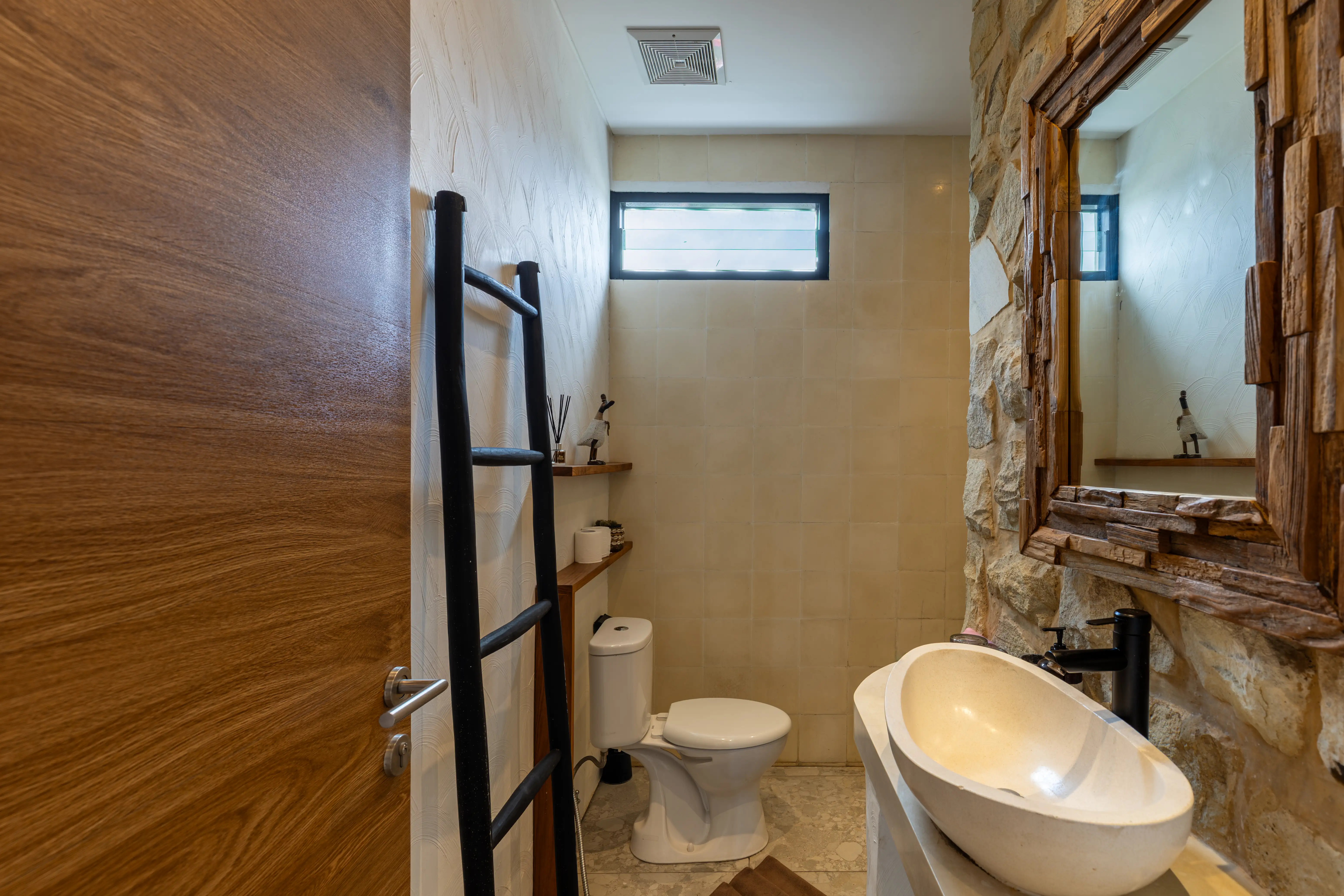 Villa 141m² in Indonesia, Canggu. Priced at 295000$ rent photo-13