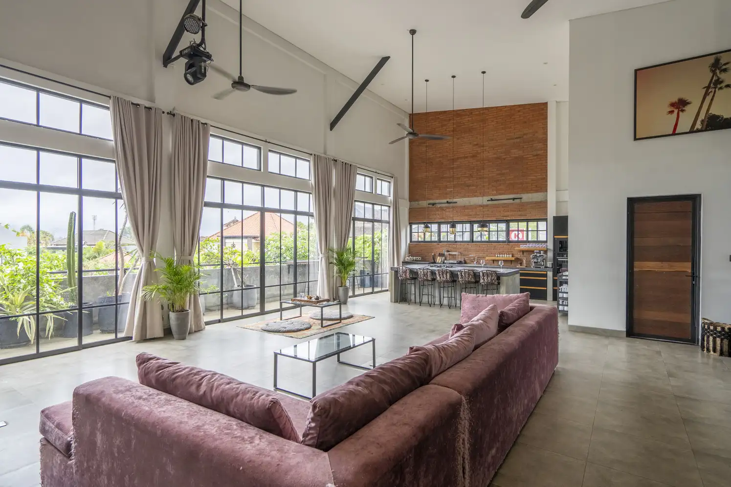 Flat 250m² in Indonesia, Canggu. Priced at 555000$ rent photo-15