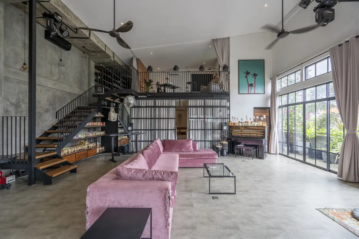 Flat 250m² in Indonesia, Canggu. Priced at 555000$ rent photo-20
