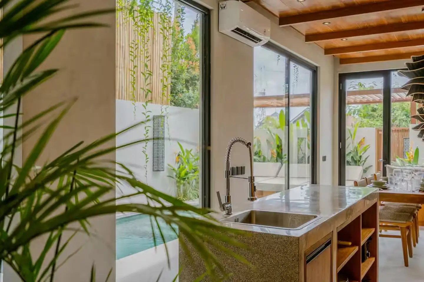 Villa 100m² in Indonesia, Canggu. Priced at 219436$ rent photo-11