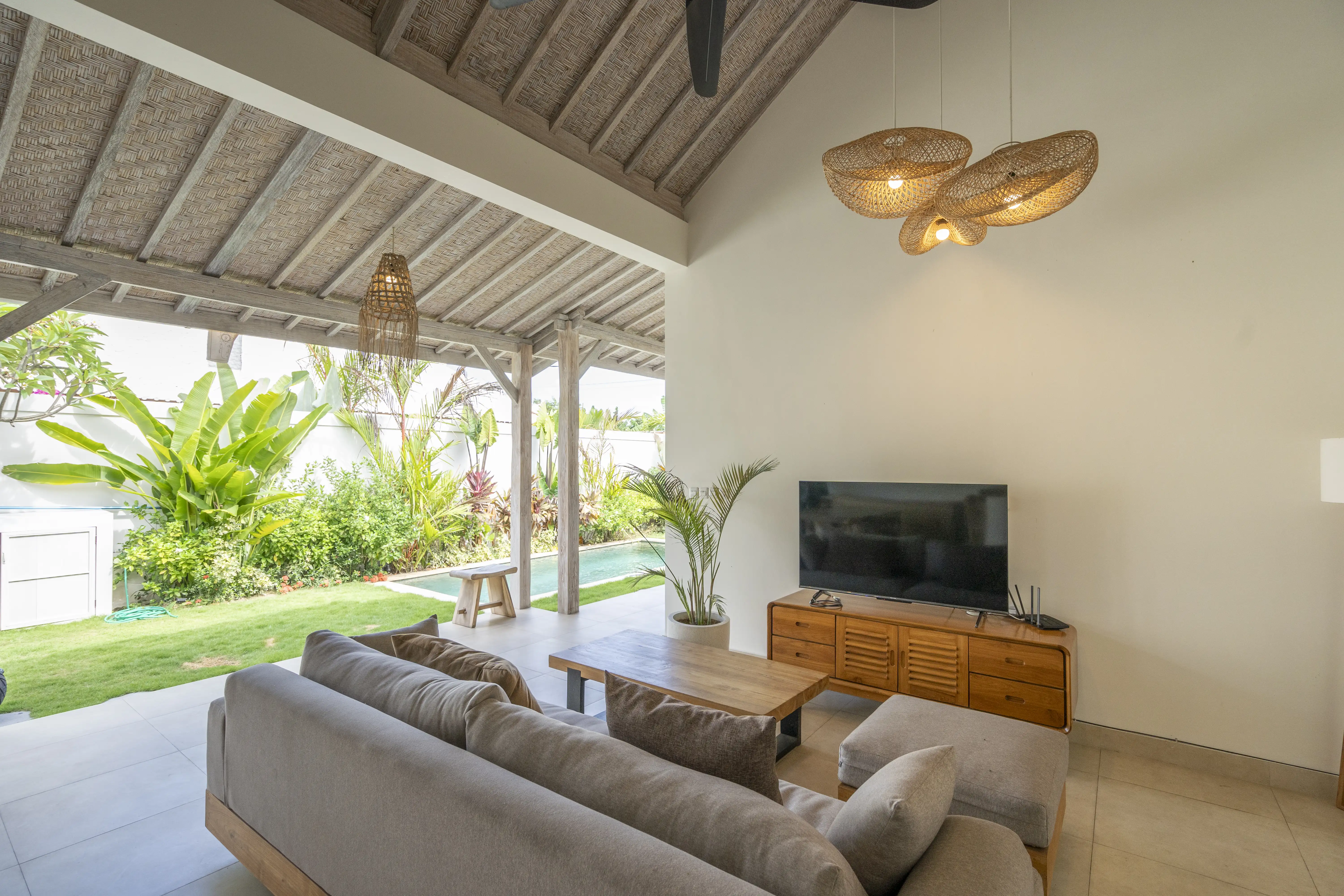 Villa 120m² in Indonesia, Kerobokan. Priced at 250000$ rent photo-1