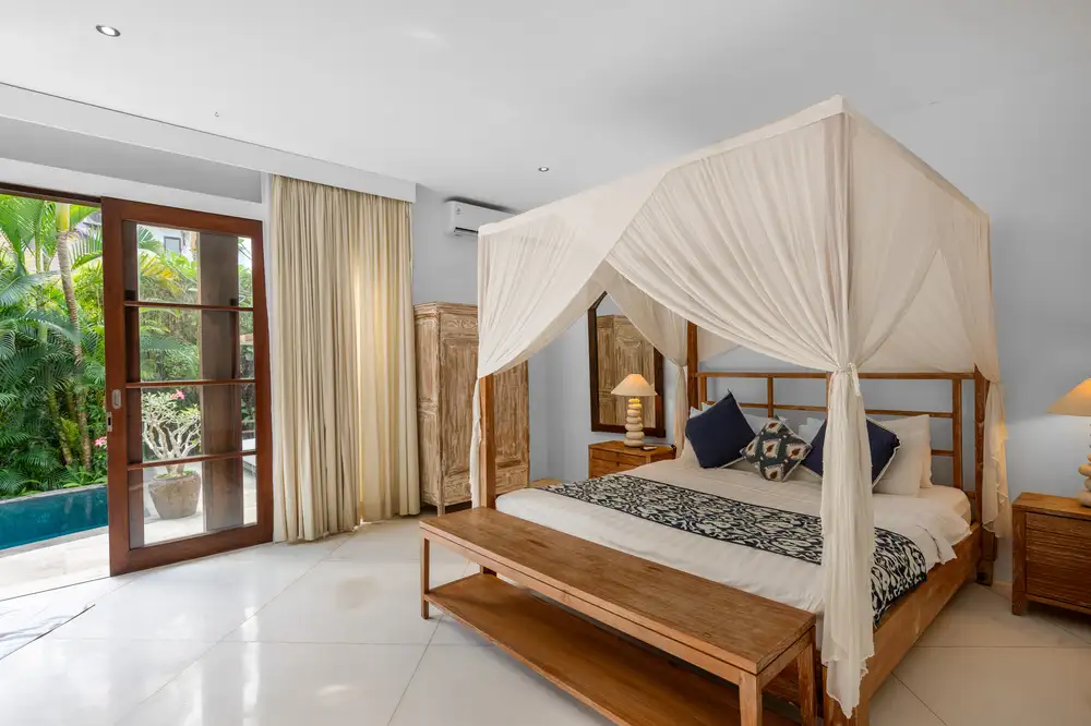 Villa 322m² in Indonesia, Umalas. Priced at 230000$ rent photo-8