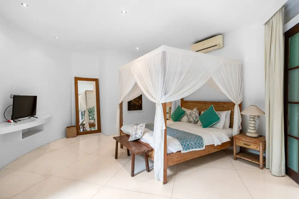 Villa 322m² in Indonesia, Umalas. Priced at 230000$ rent photo-11