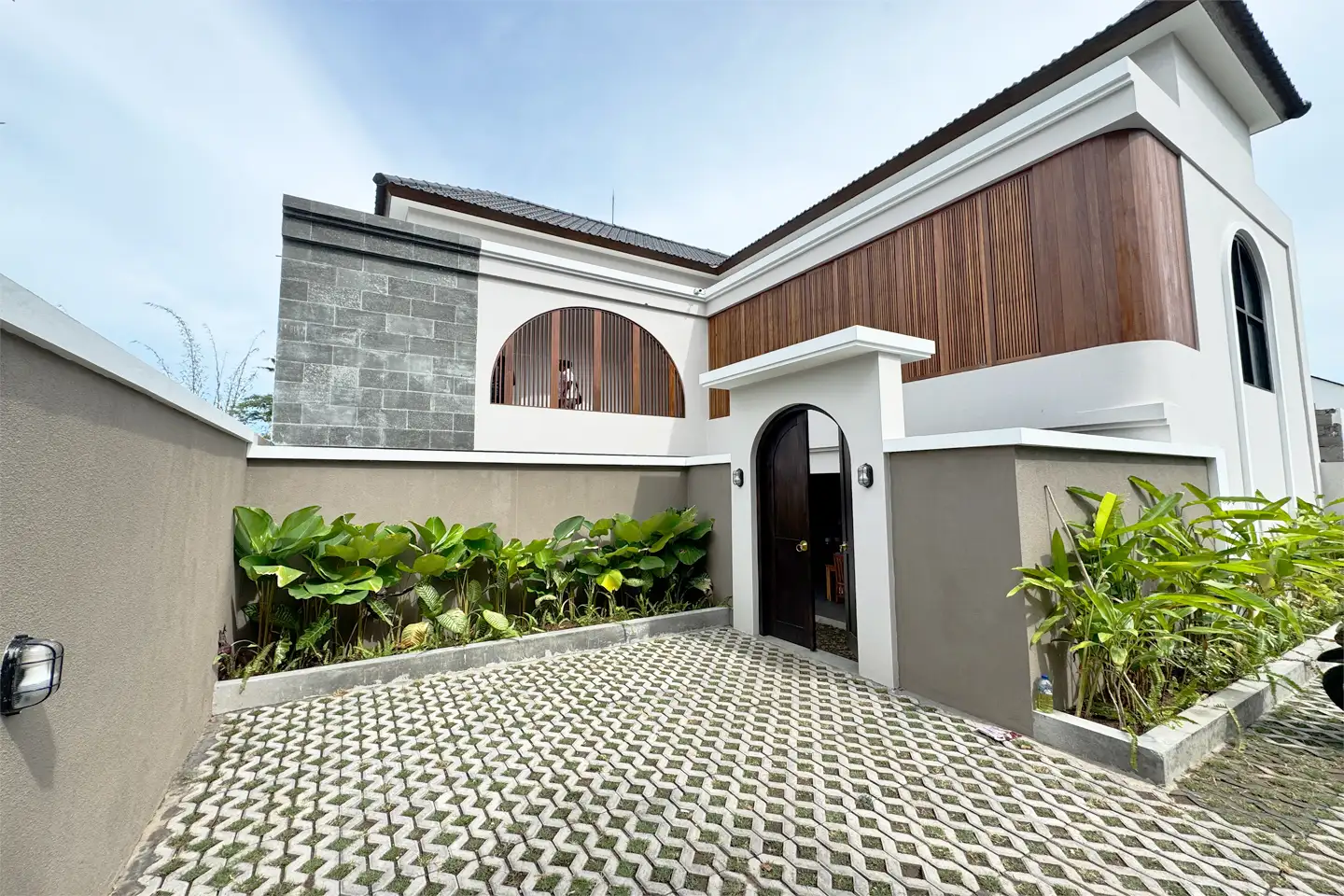 Villa 180m² in Indonesia, Canggu. Priced at 550000$ rent photo-1