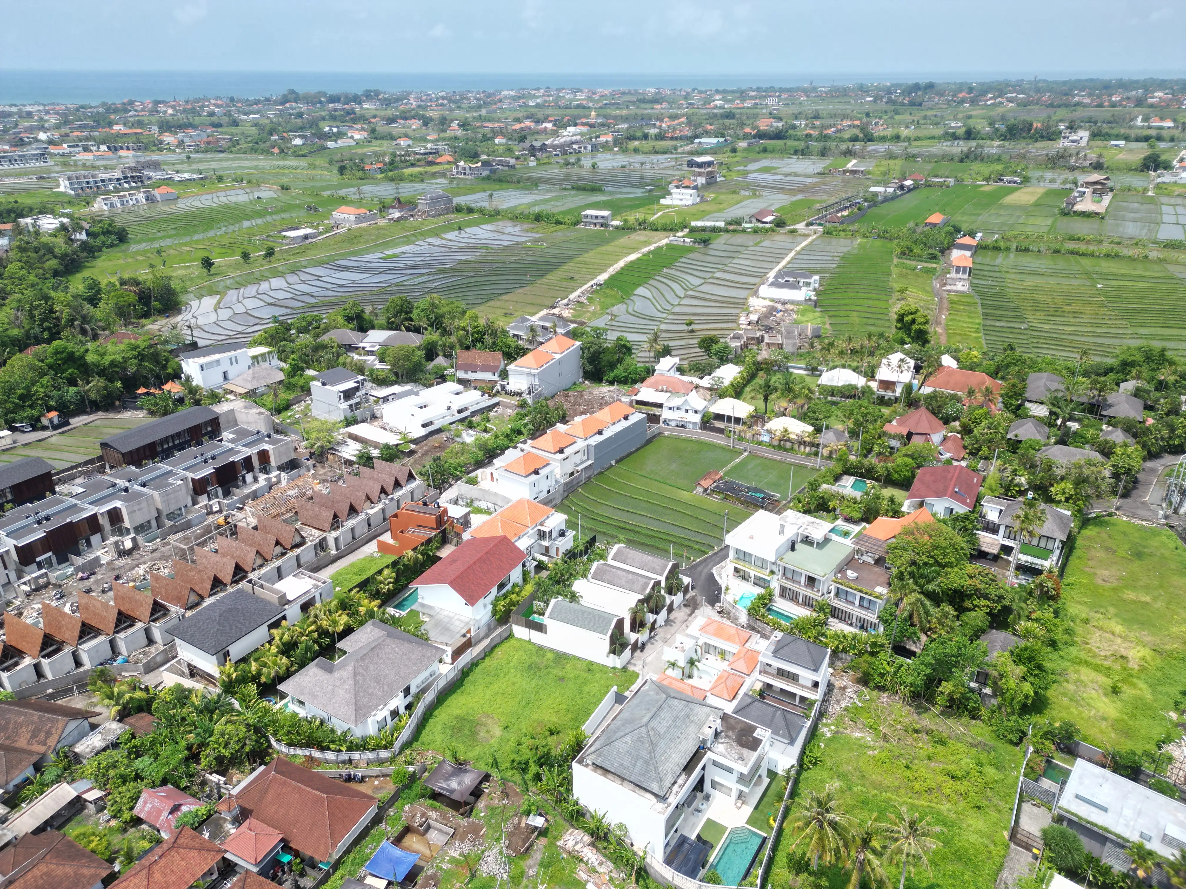 Land 0m² in Indonesia, Canggu. Priced at 239814$ rent photo-1