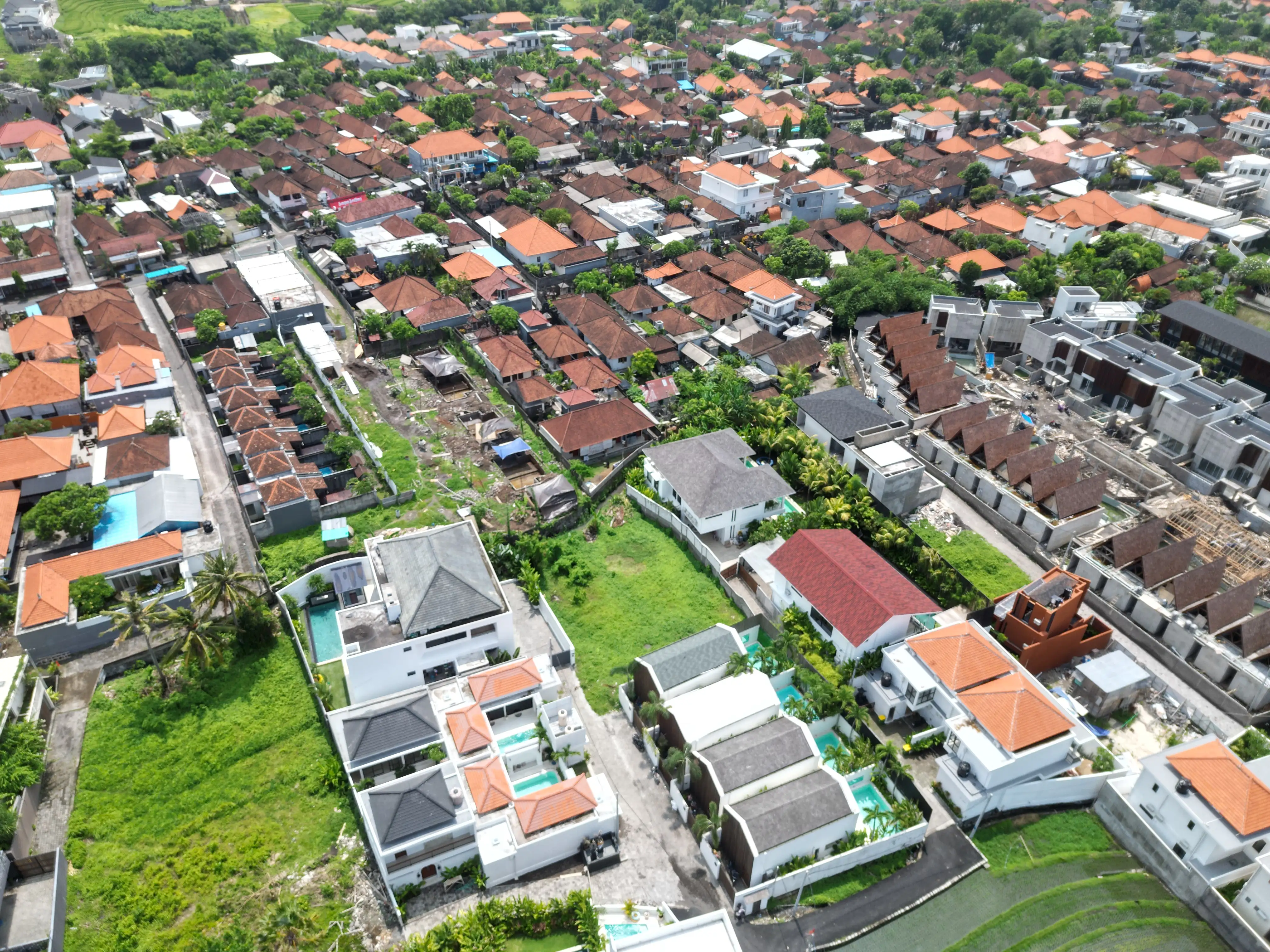 Land 0m² in Indonesia, Canggu. Priced at 239814$ rent photo-3