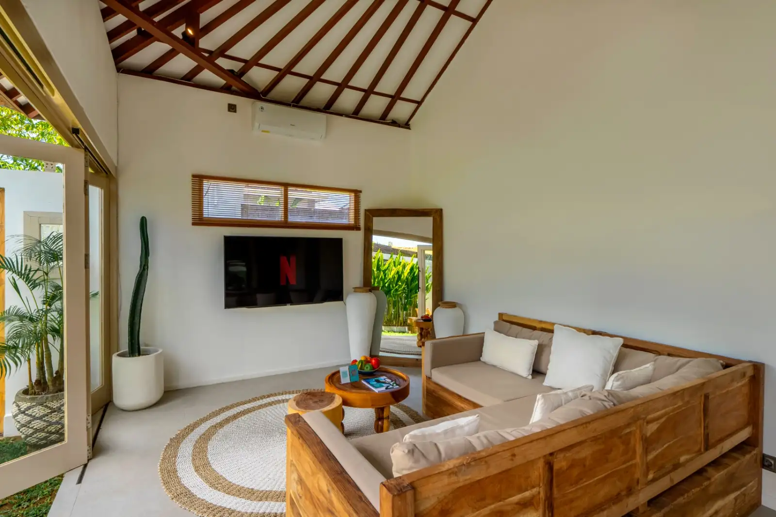 Villa 110m² in Indonesia, Canggu. Priced at 189000$ rent photo-27