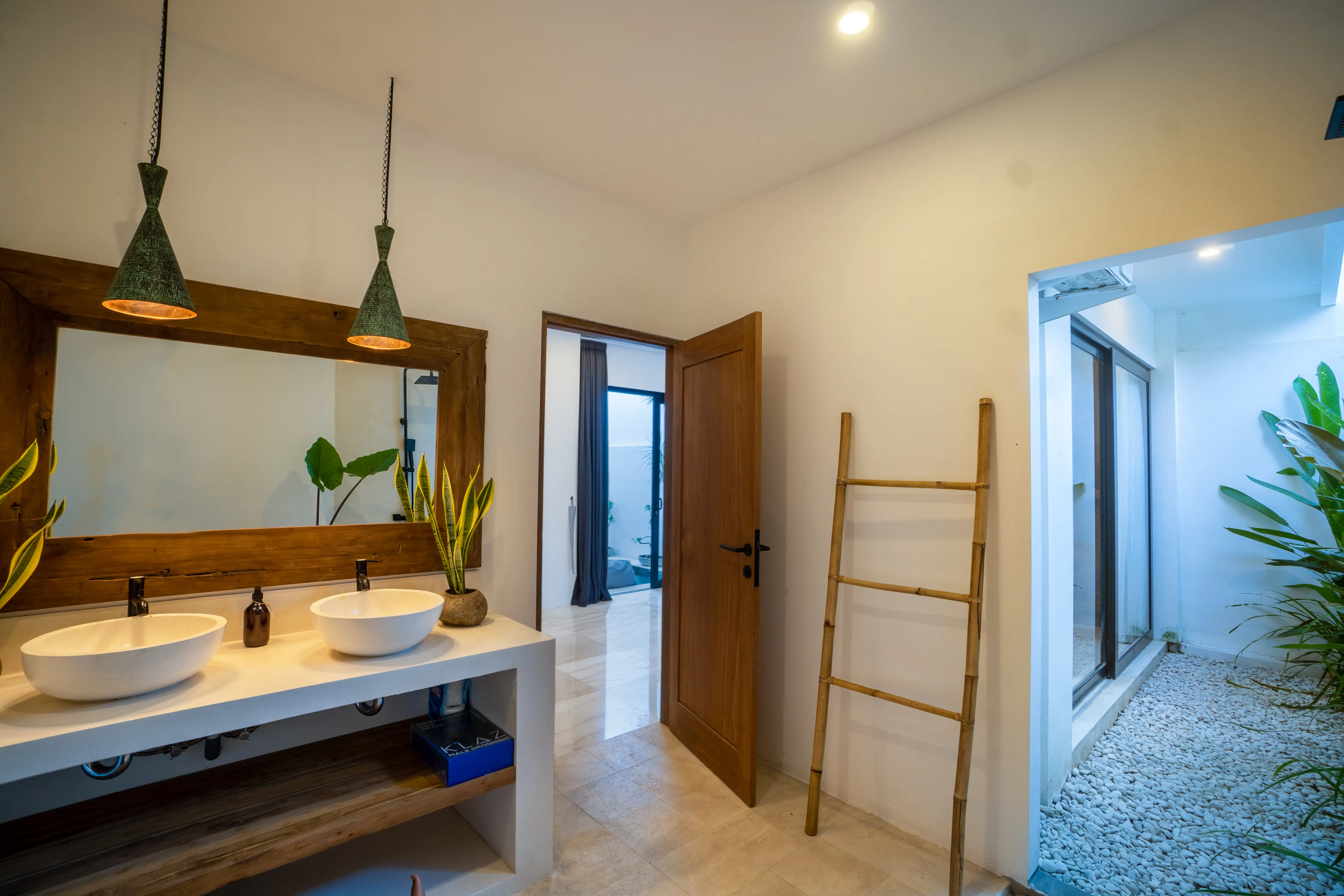 Villa 75m² in Indonesia, Canggu. Priced at 195000$ rent photo-20