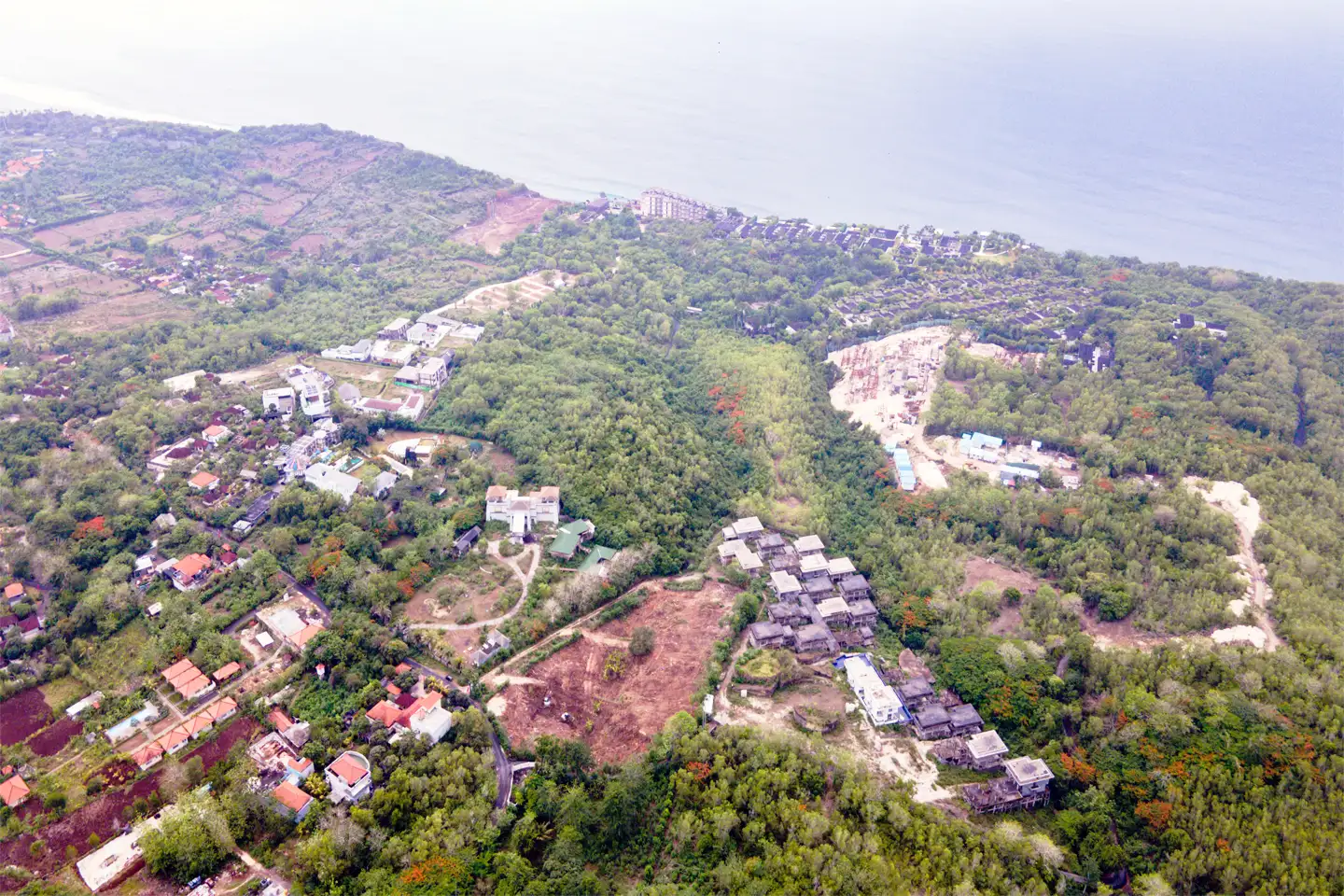 Land 0m² in Indonesia, Bukit. Priced at 858600$ rent photo-1