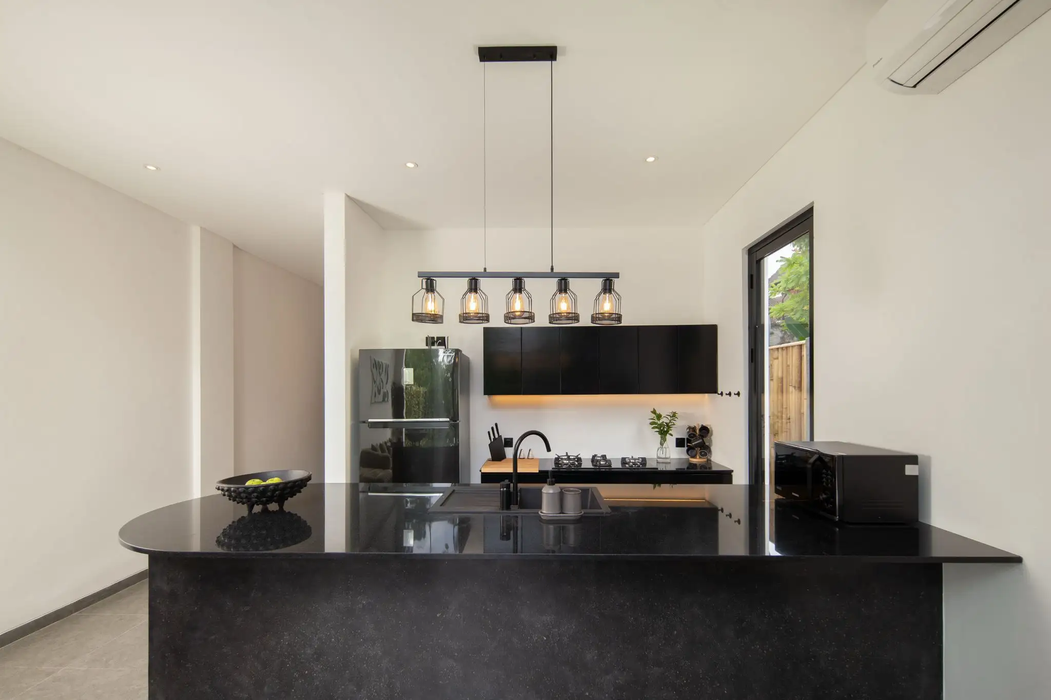 Villa 105m² in Indonesia, Canggu. Priced at 329000$ rent photo-4