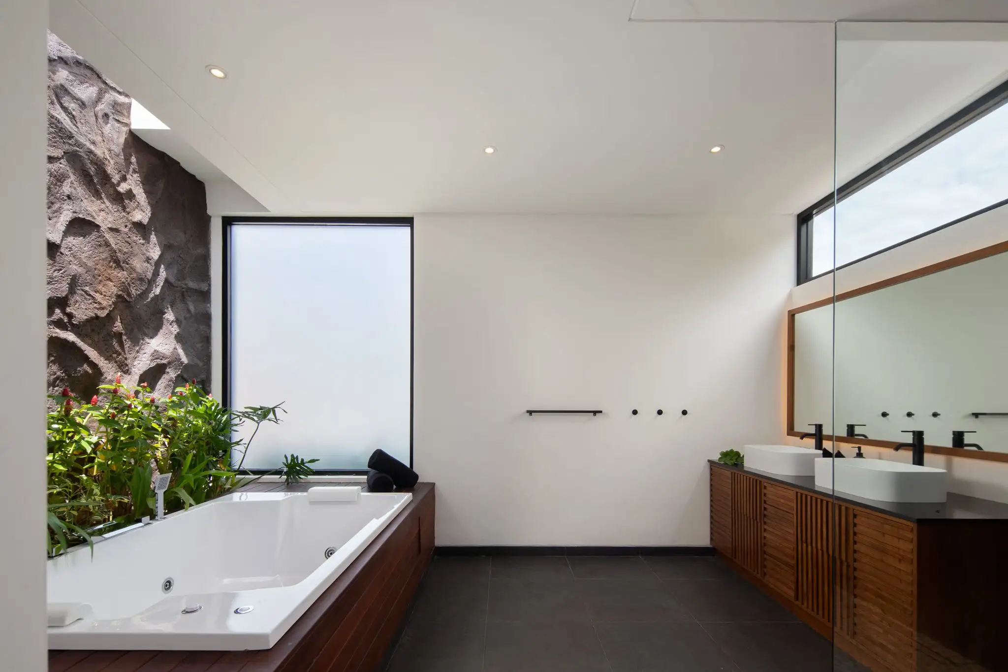 Villa 105m² in Indonesia, Canggu. Priced at 329000$ rent photo-7