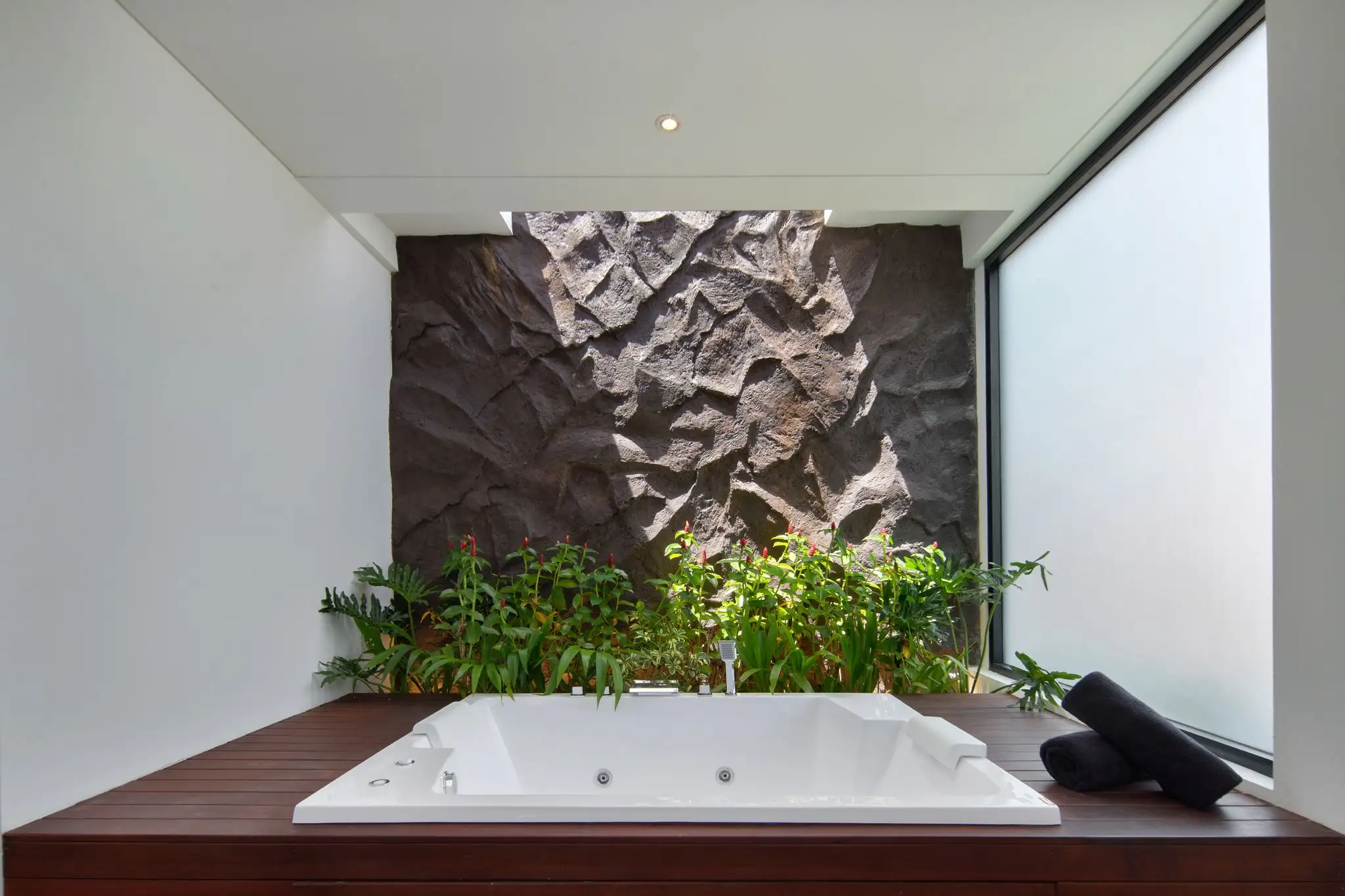 Villa 105m² in Indonesia, Canggu. Priced at 329000$ rent photo-8