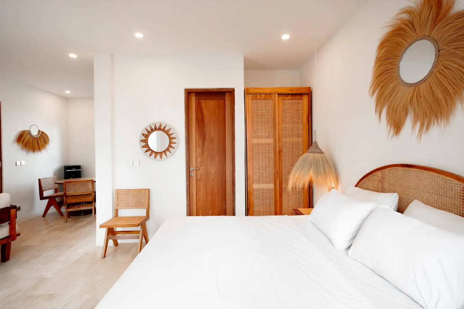 Flat 45m² in Indonesia, Canggu. Priced at 111000$ rent photo-5
