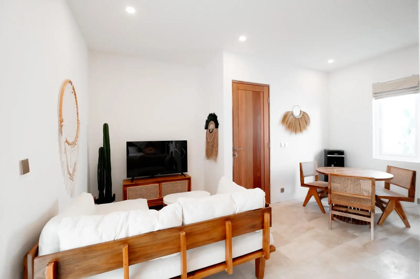 Flat 45m² in Indonesia, Canggu. Priced at 111000$ rent photo-11