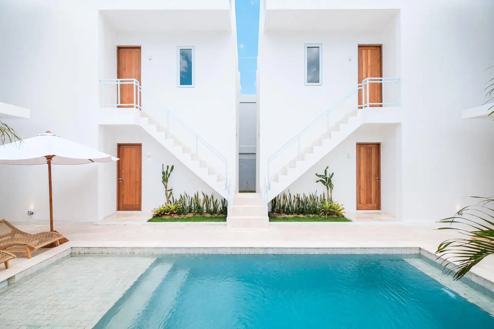 Flat 45m² in Indonesia, Canggu. Priced at 111000$ rent photo-12