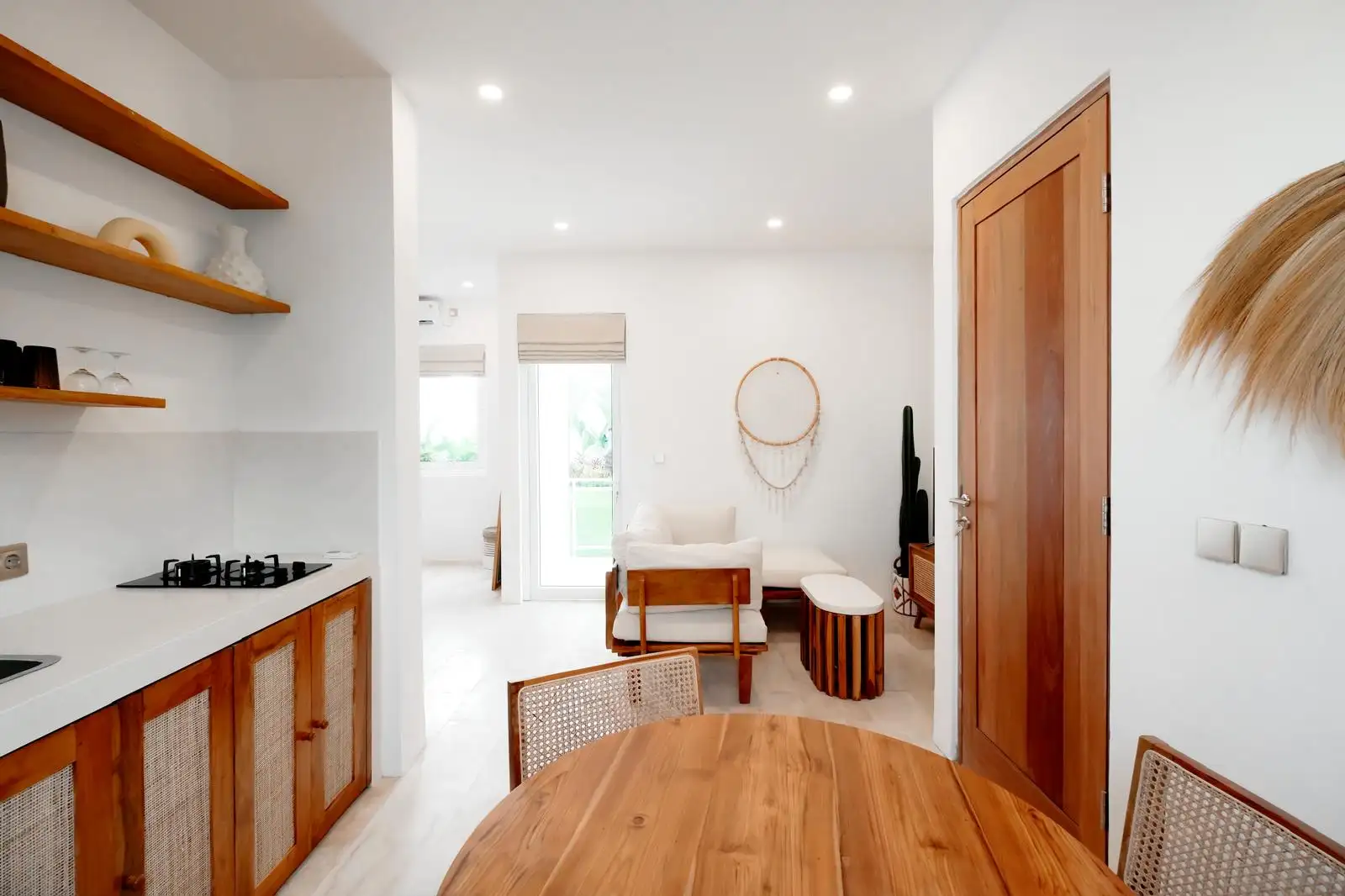 Flat 45m² in Indonesia, Canggu. Priced at 111000$ rent photo-13
