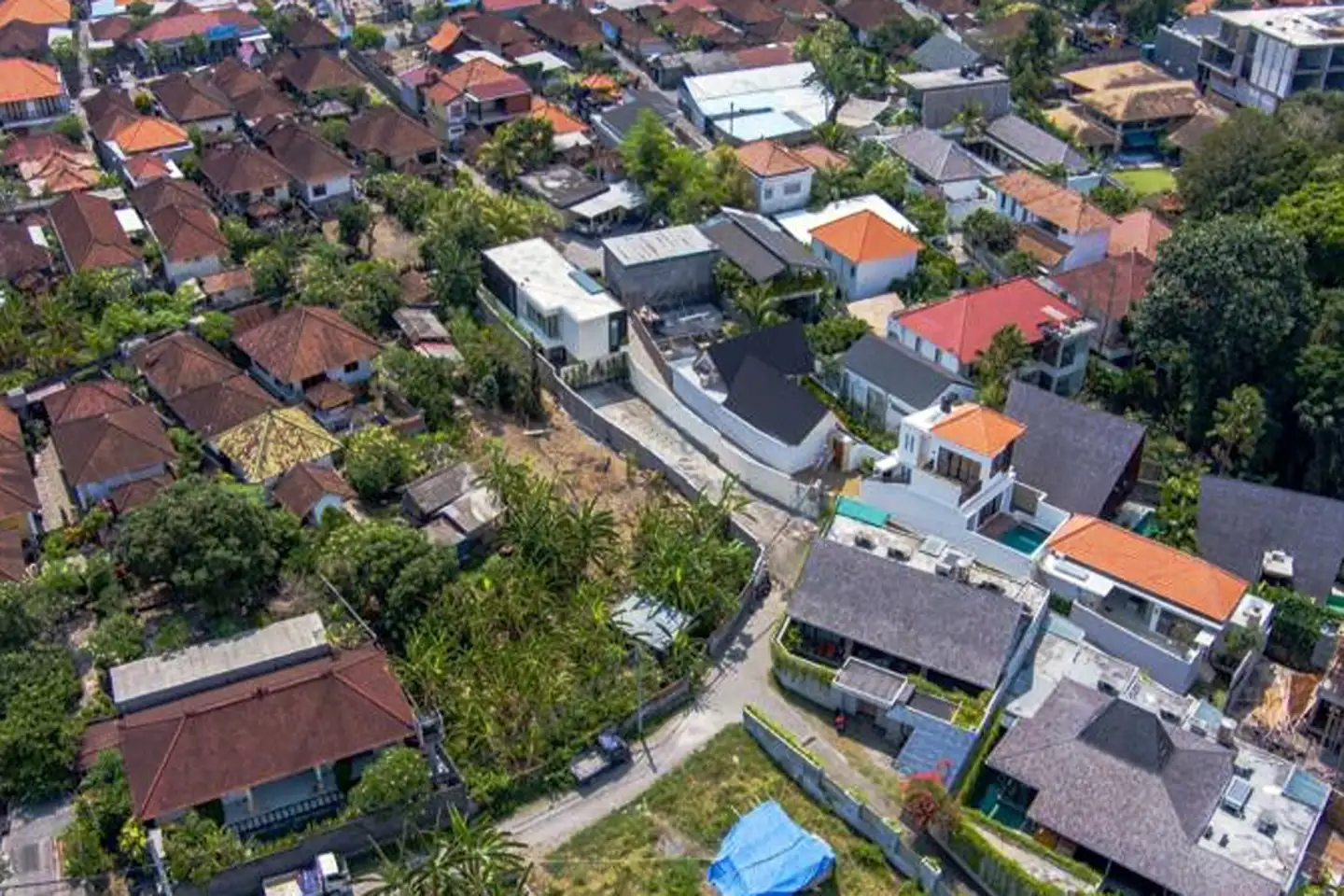 Land 0m² in Indonesia, Canggu. Priced at 69283$ rent photo-2