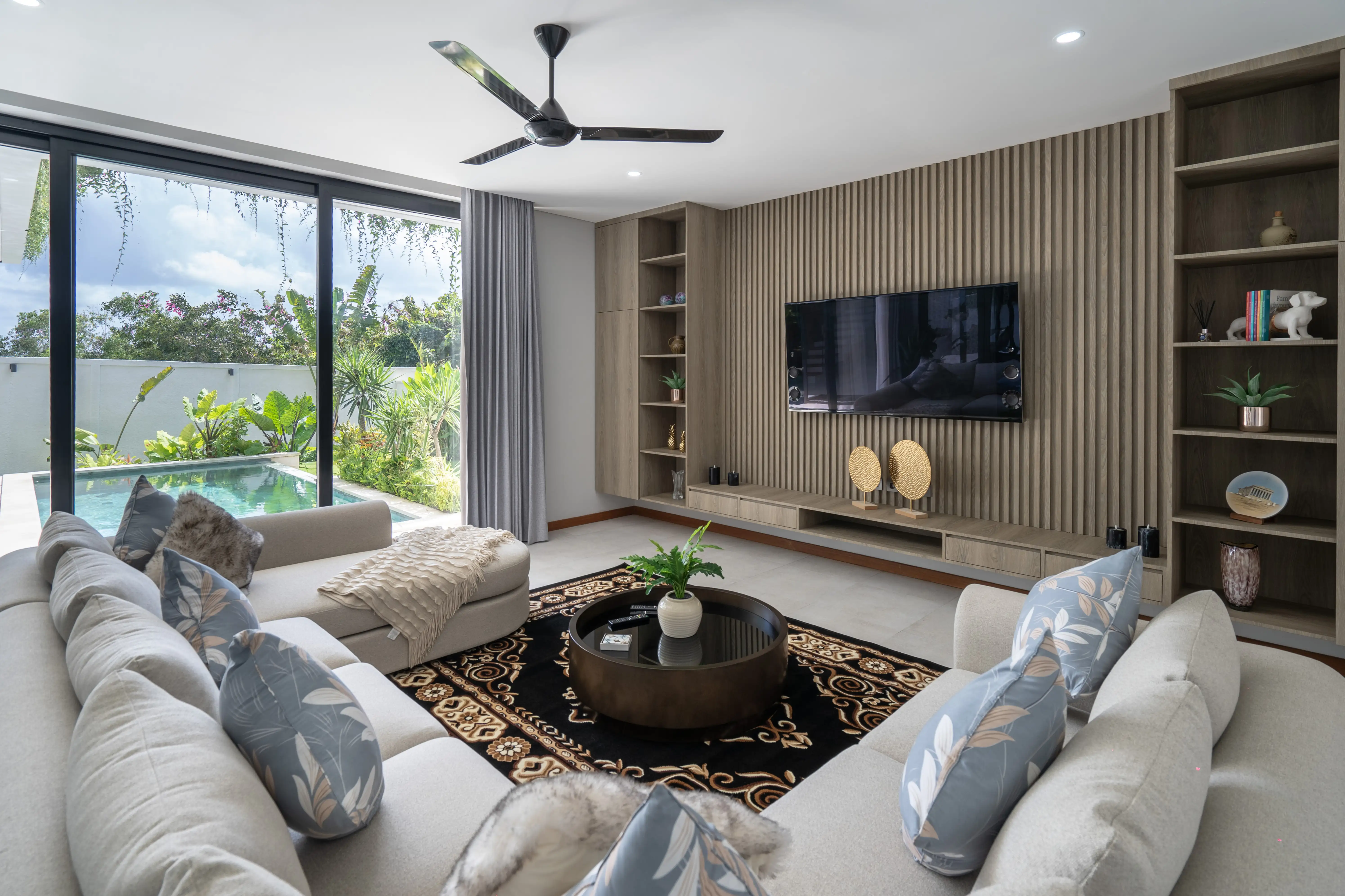 Villa 450m² in Indonesia, Bukit. Priced at 843563$ rent photo-6