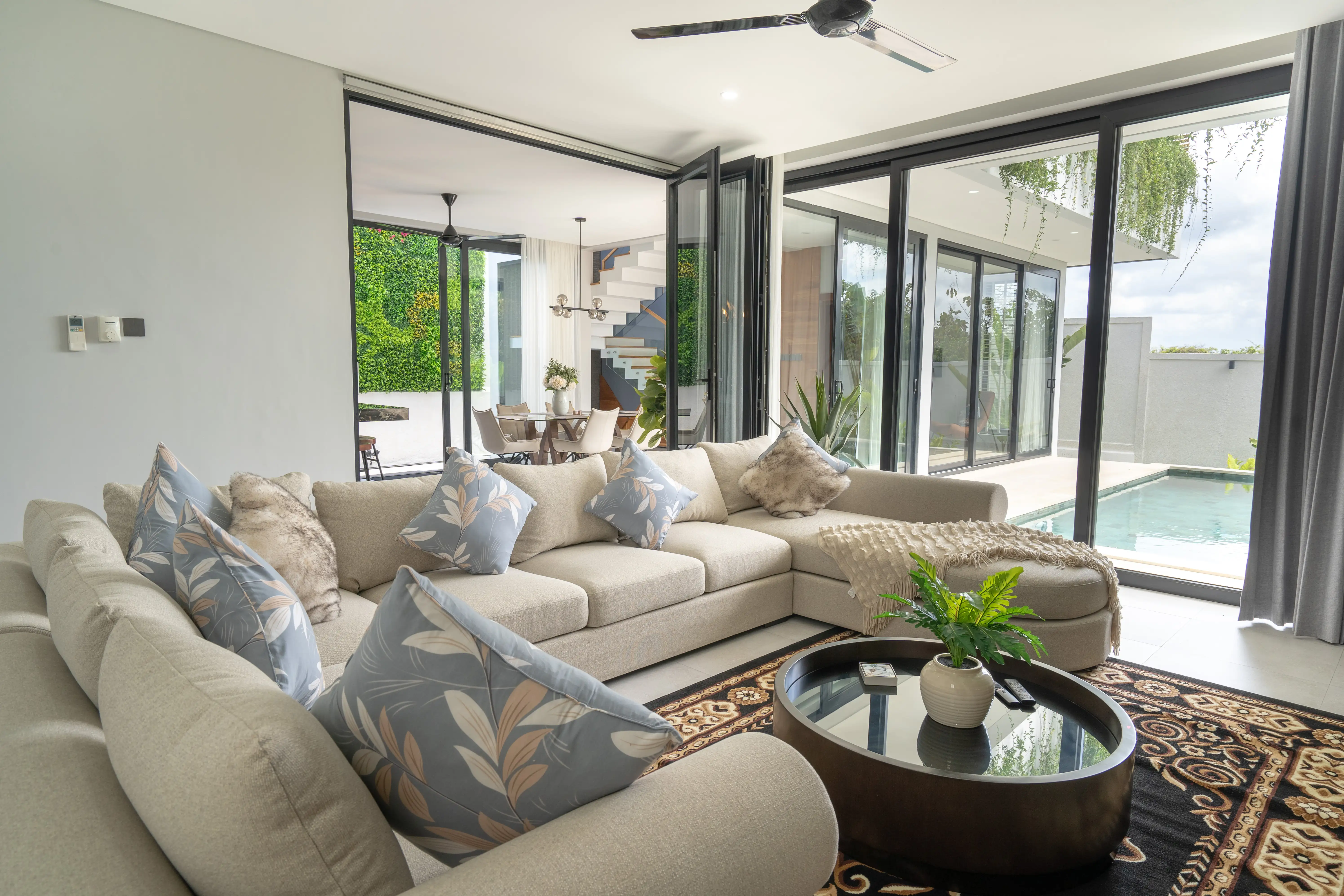 Villa 450m² in Indonesia, Bukit. Priced at 843563$ rent photo-14