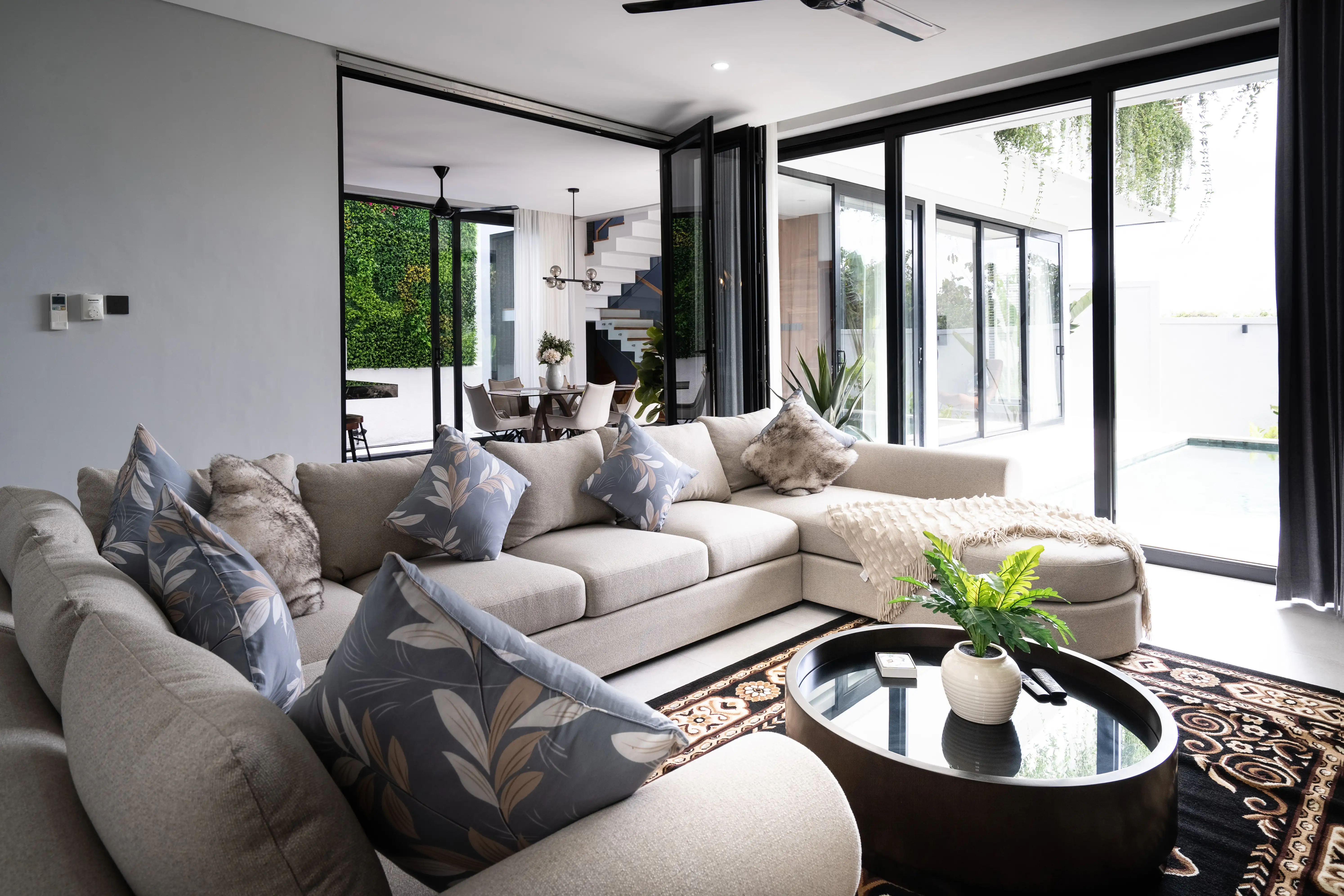 Villa 450m² in Indonesia, Bukit. Priced at 843563$ rent photo-16