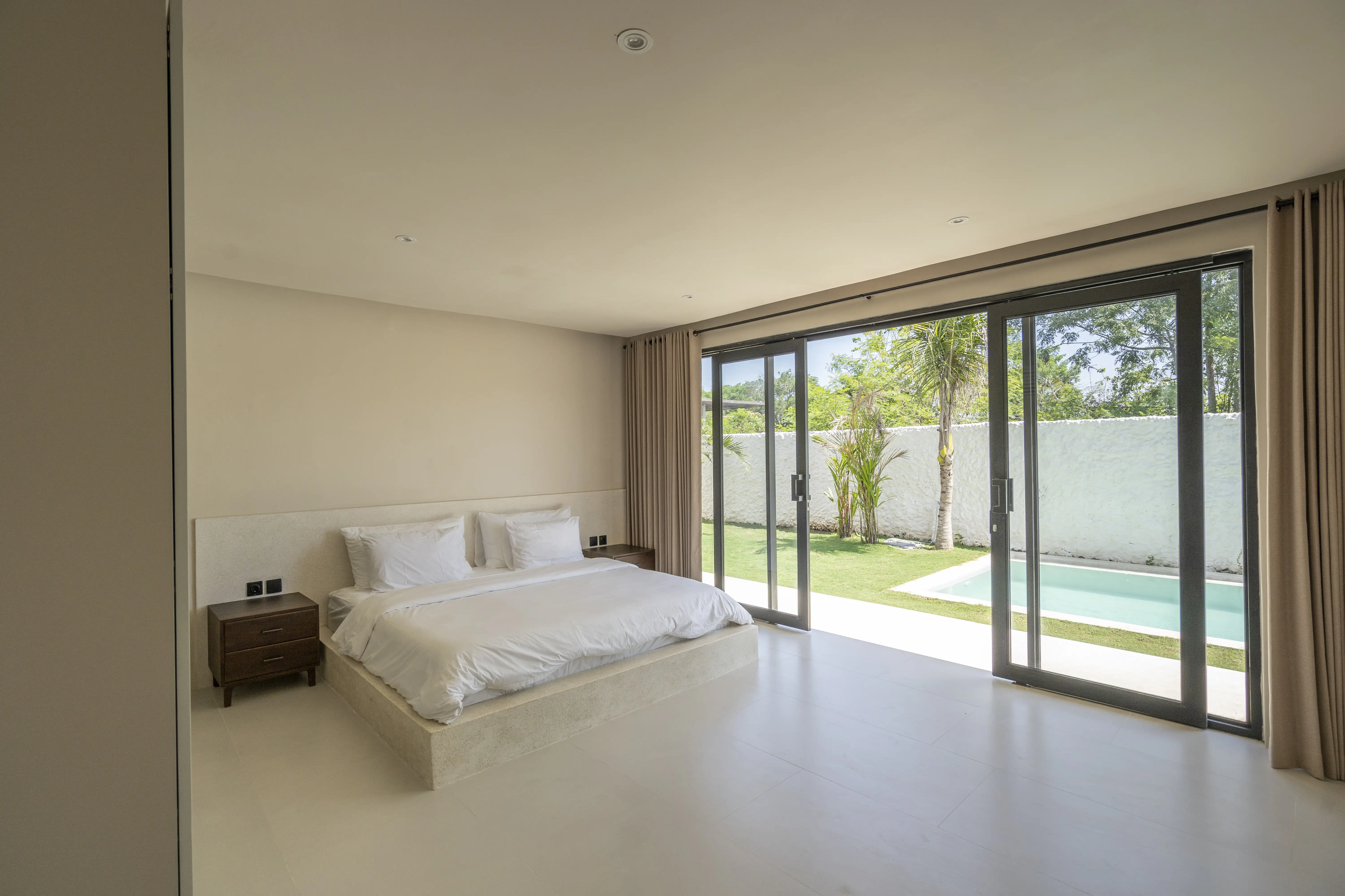 Villa 320m² in Indonesia, Bukit. Priced at 465000$ rent photo-2