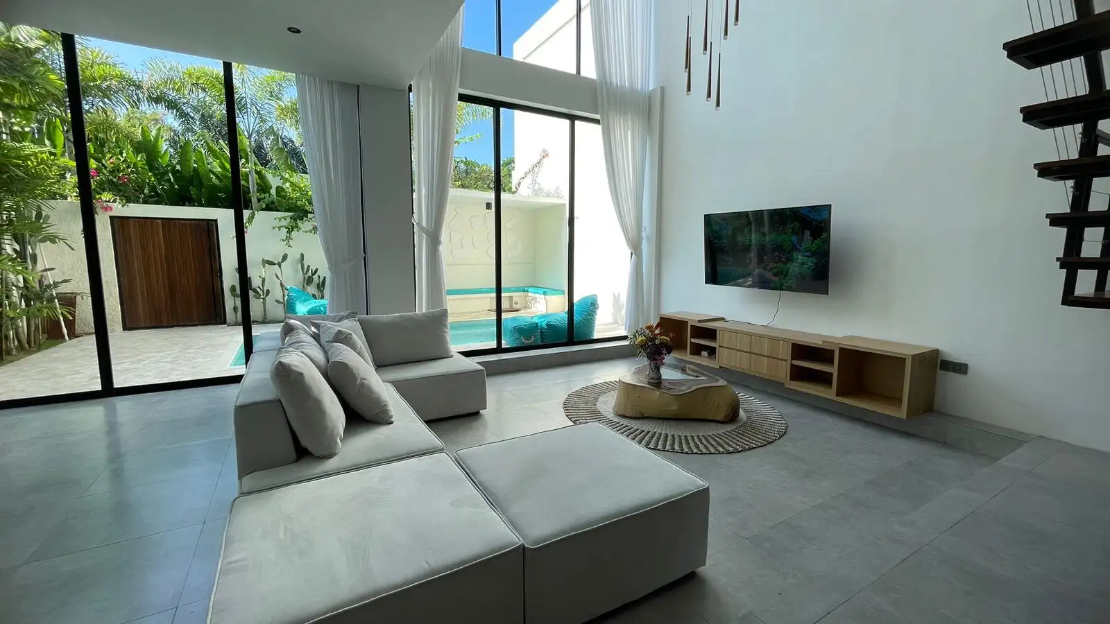 Villa 187m² in Indonesia, Canggu. Priced at 300000$ rent photo-15