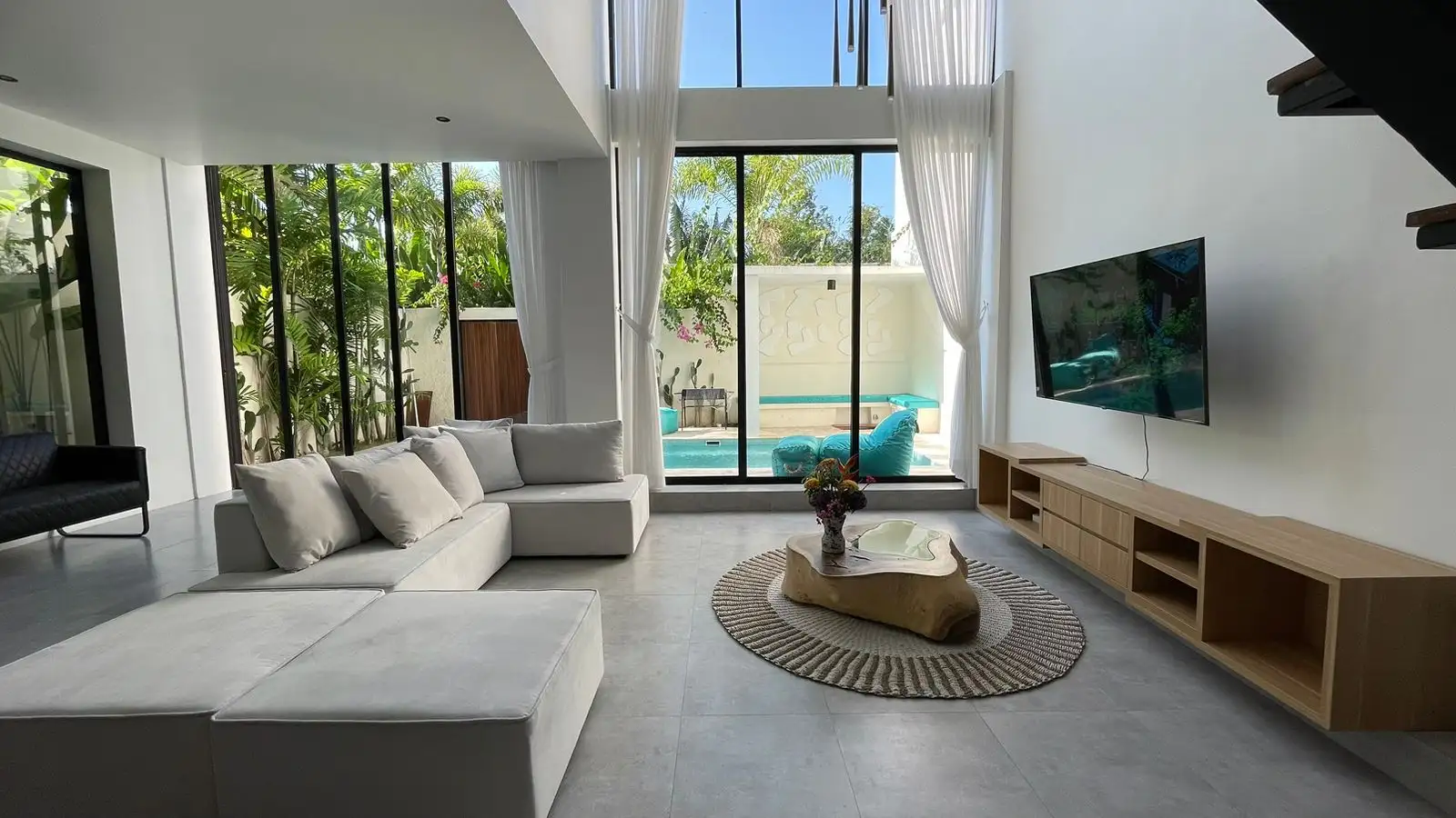 Villa 187m² in Indonesia, Canggu. Priced at 300000$ rent photo-16