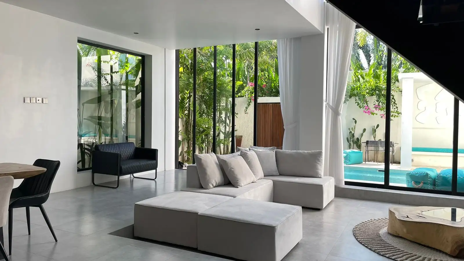 Villa 187m² in Indonesia, Canggu. Priced at 300000$ rent photo-19