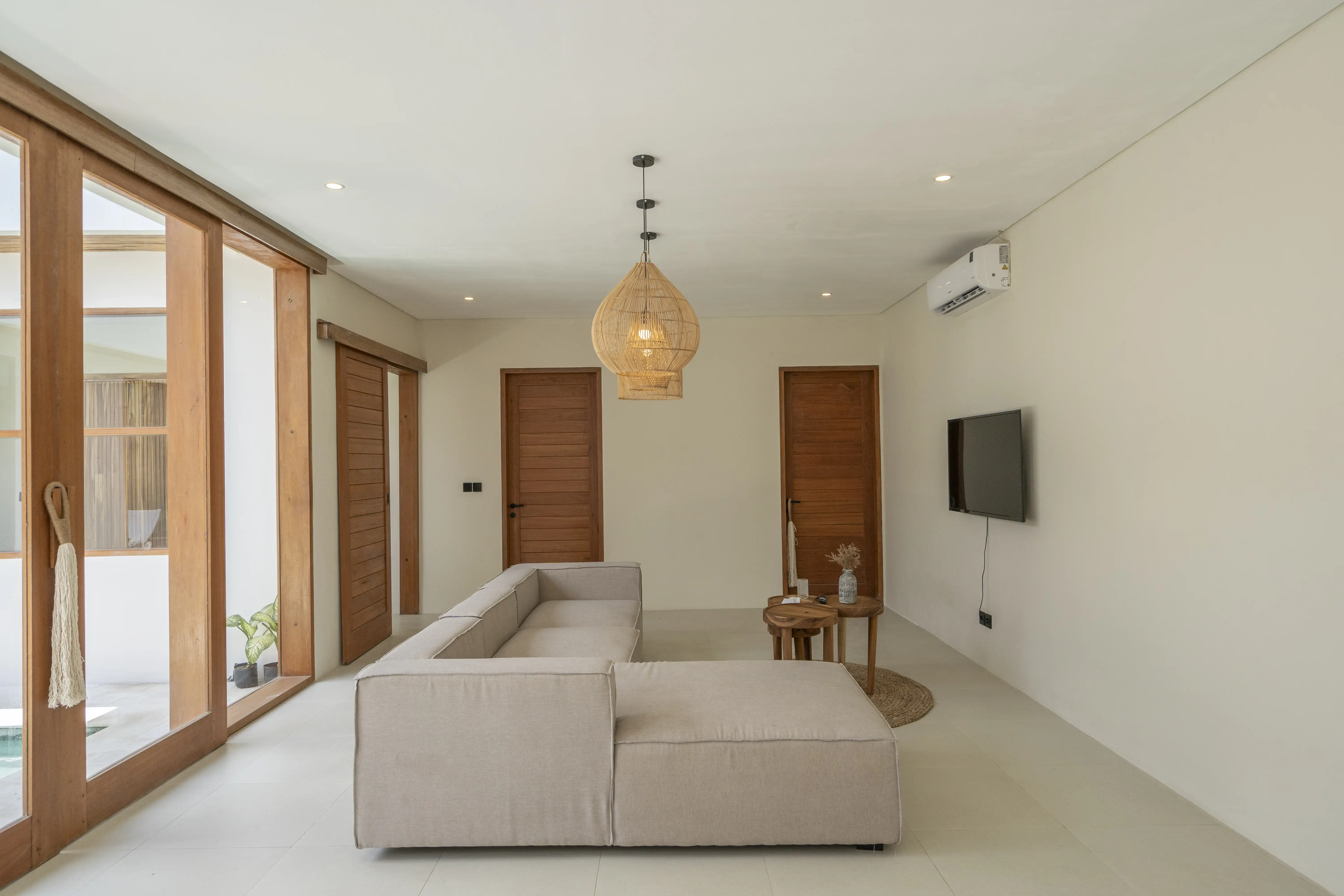 Villa 120m² in Indonesia, Bukit. Priced at 315000$ rent photo-6
