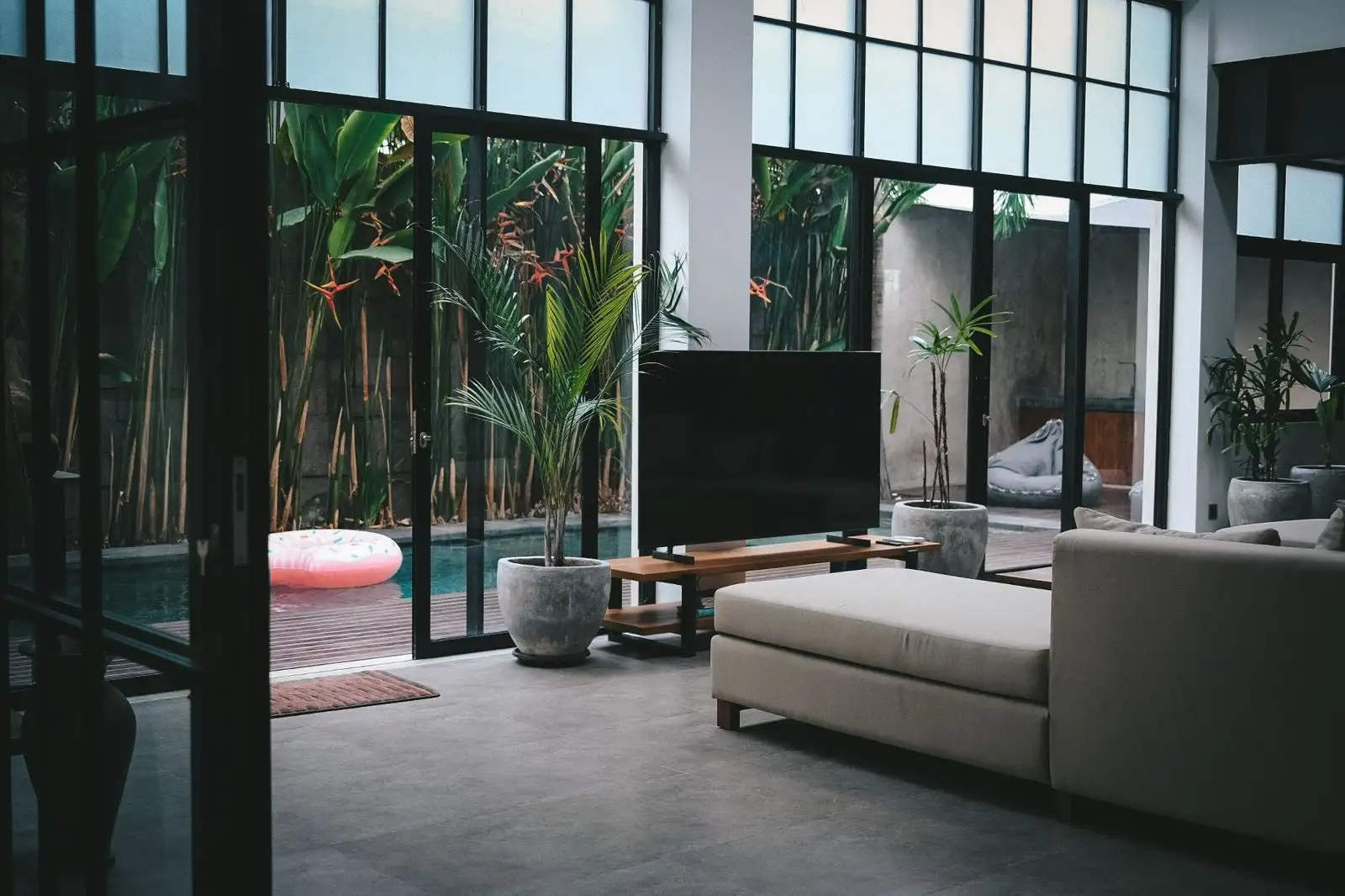 Villa 220m² in Indonesia, Canggu. Priced at 360000$ rent photo-31