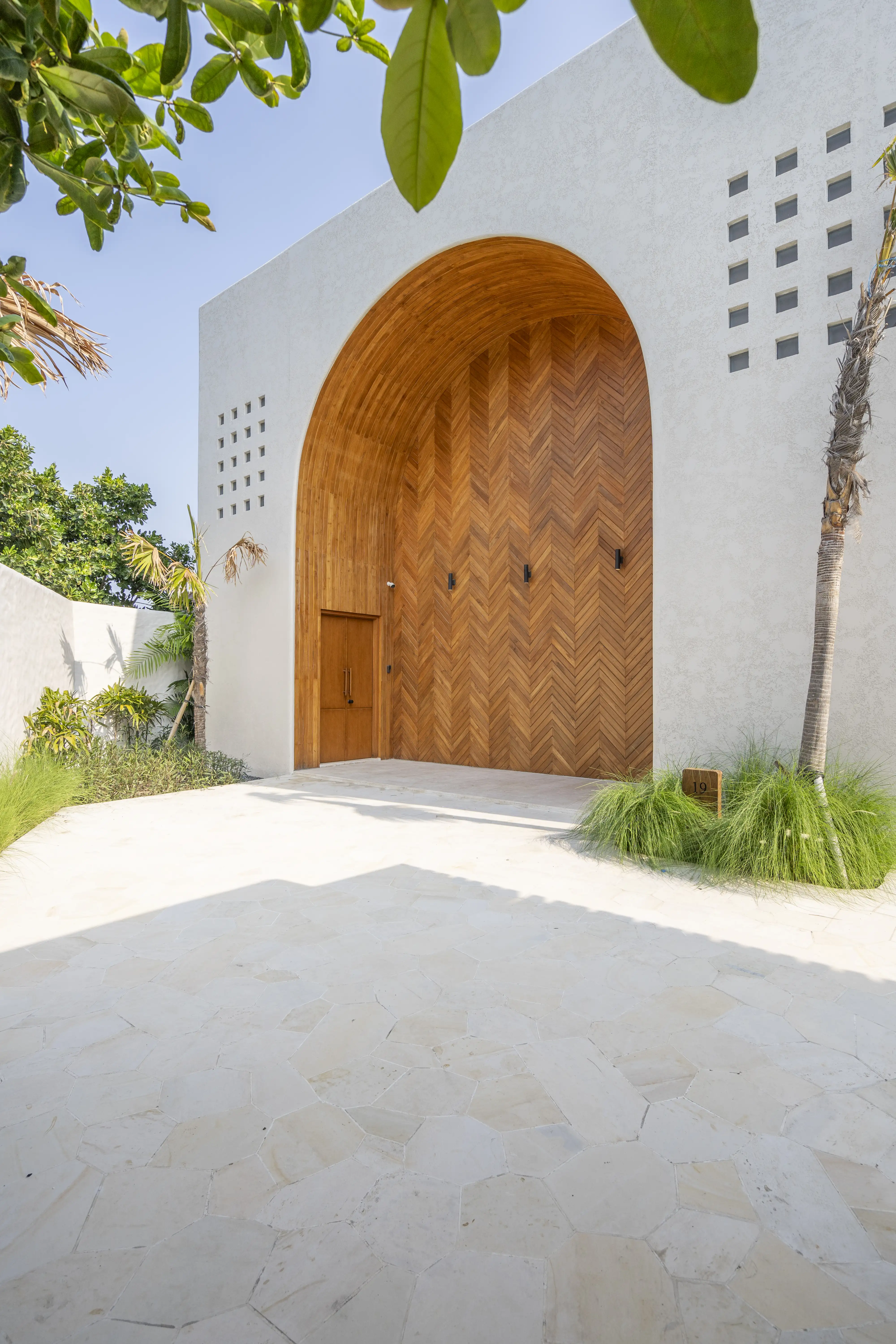 Villa 400m² in Indonesia, Canggu. Priced at 1200000$ rent photo-1