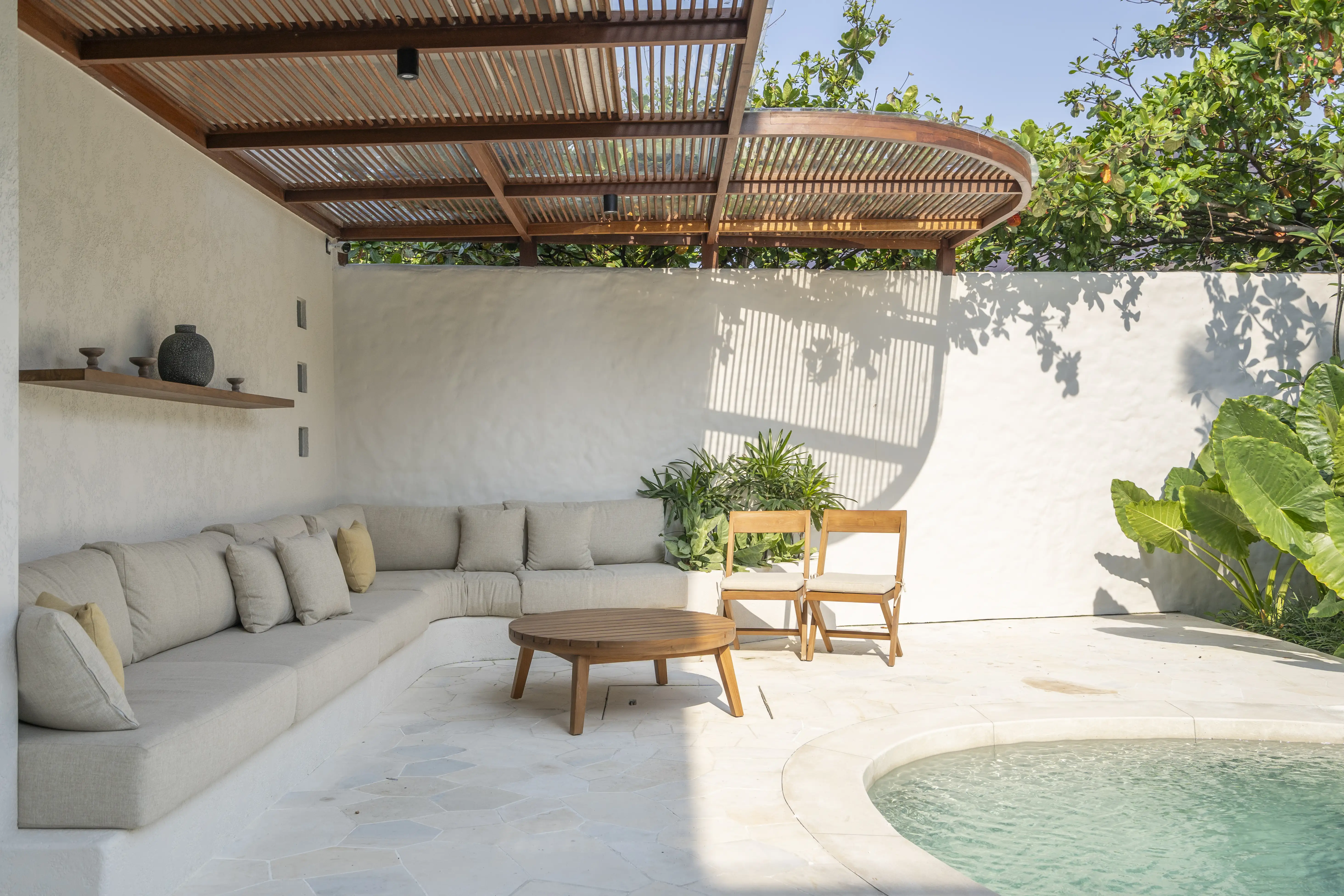 Villa 400m² in Indonesia, Canggu. Priced at 1200000$ rent photo-4