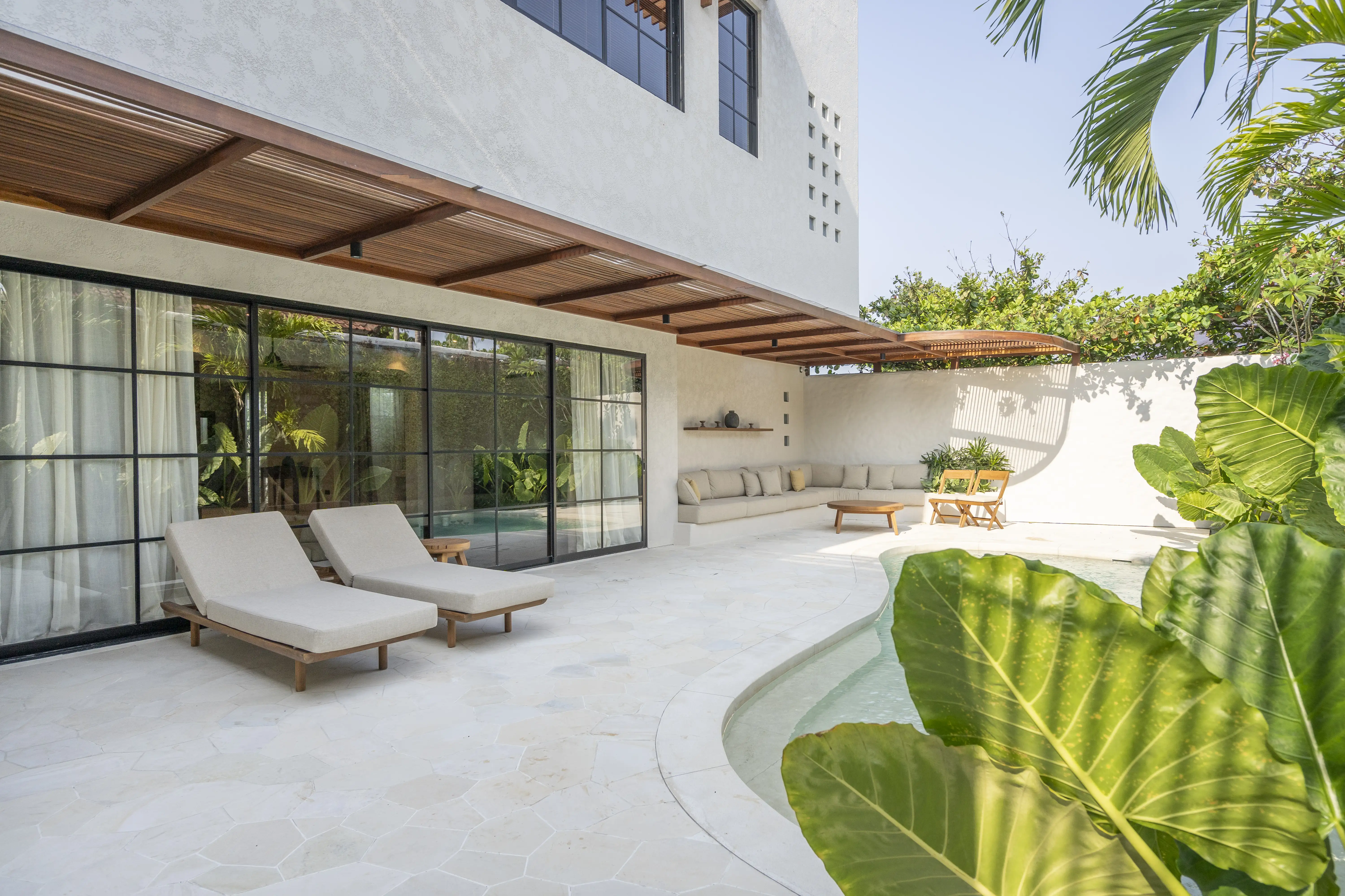 Villa 400m² in Indonesia, Canggu. Priced at 1200000$ rent photo-29