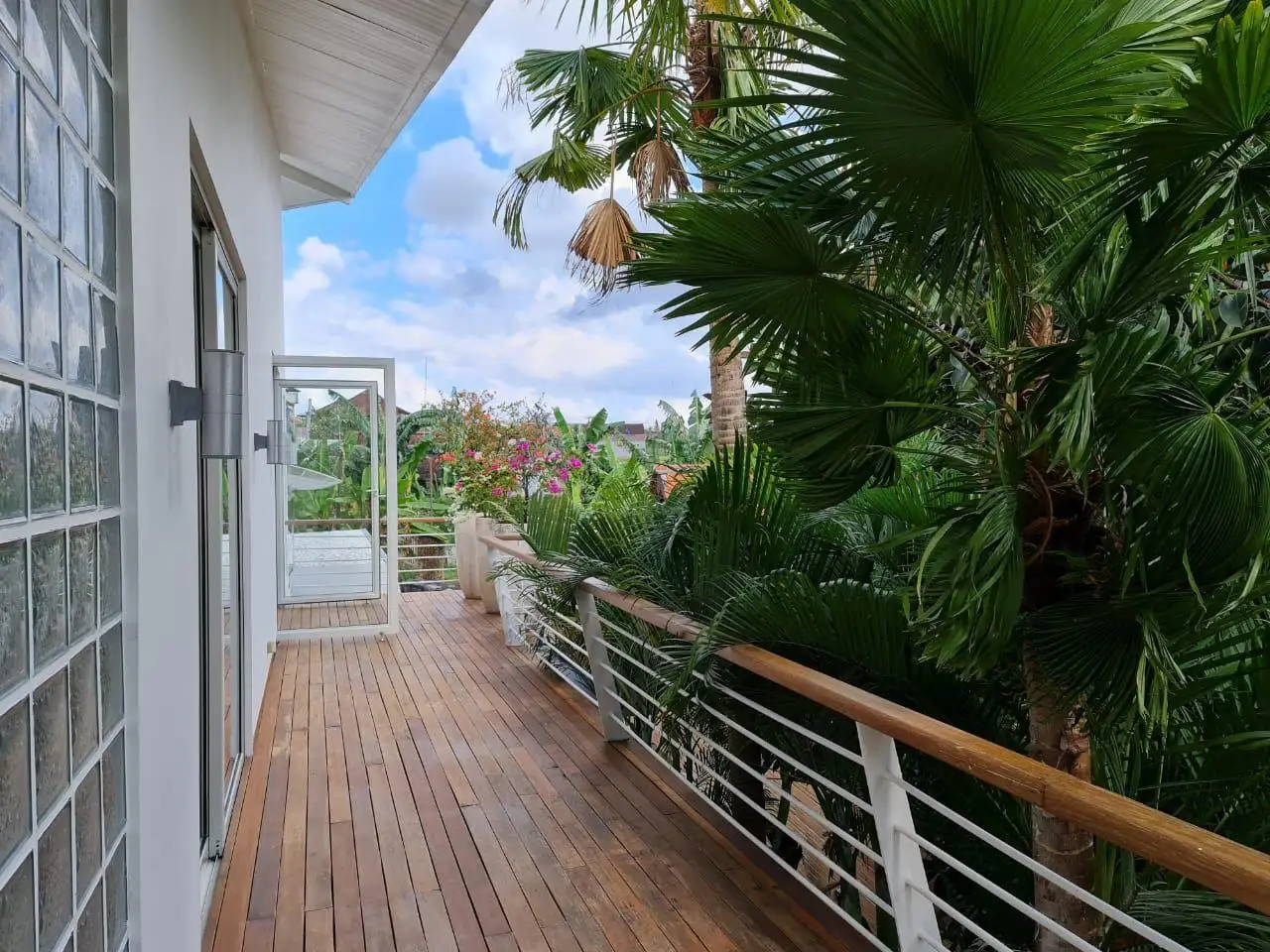 Villa 450m² in Indonesia, Kerobokan. Priced at 490000$ rent photo-4